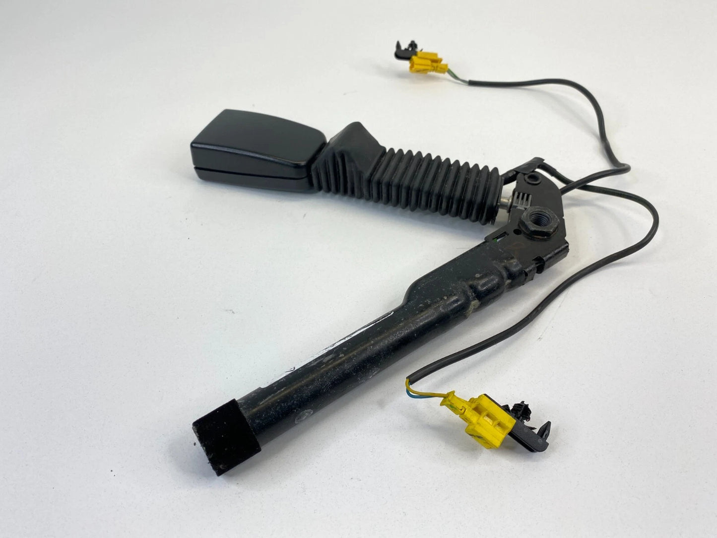 06-12 MERCEDES-BENZ R350 FRONT RIGHT PASSENGER SIDE SEAT BELT BUCKLE A2518600469