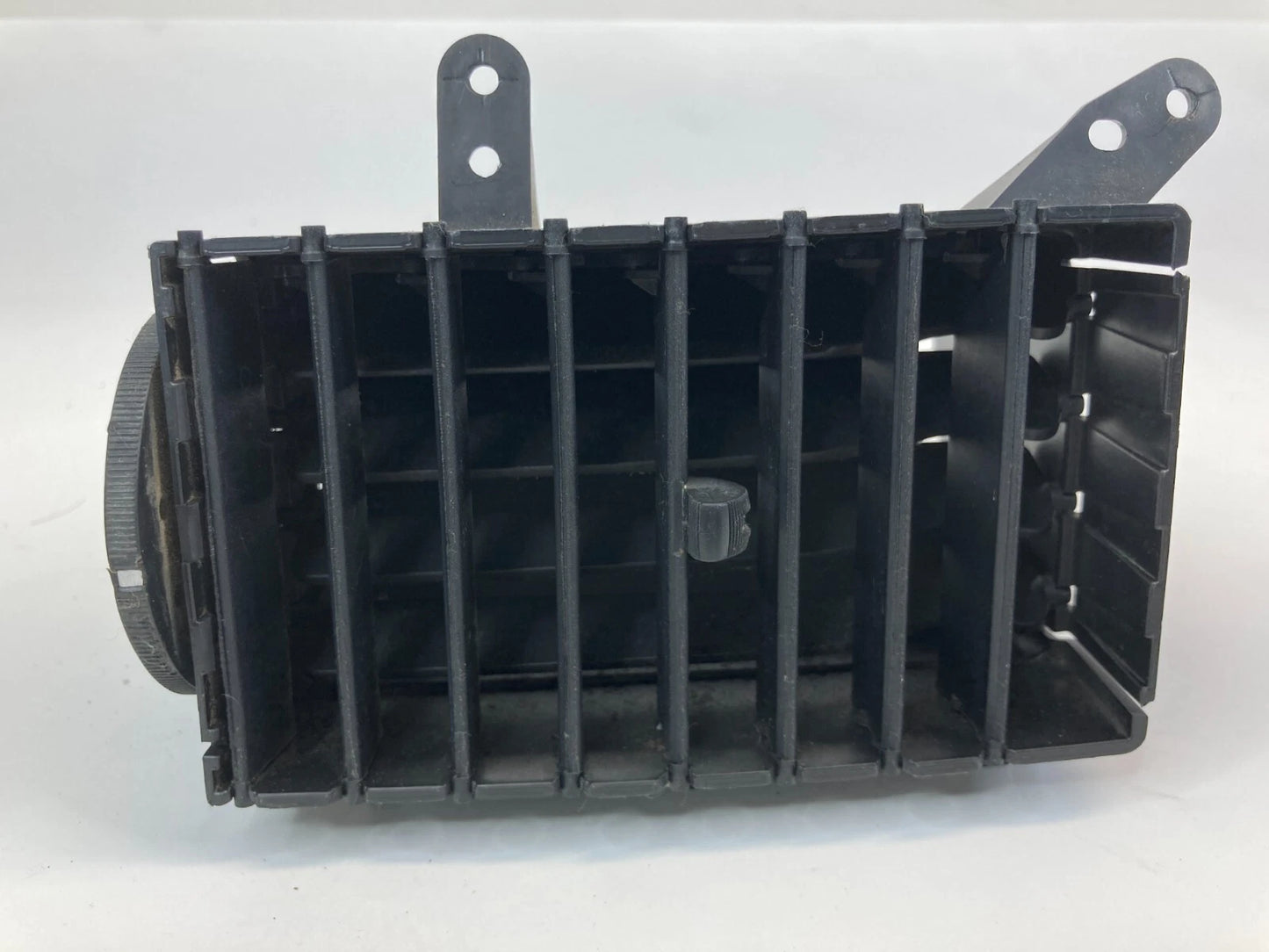 2008-2010 CHRYSLER TOWN & COUNTRY FRONT DASH CENTER RIGHT A/C AIR VENT 5028728AA
