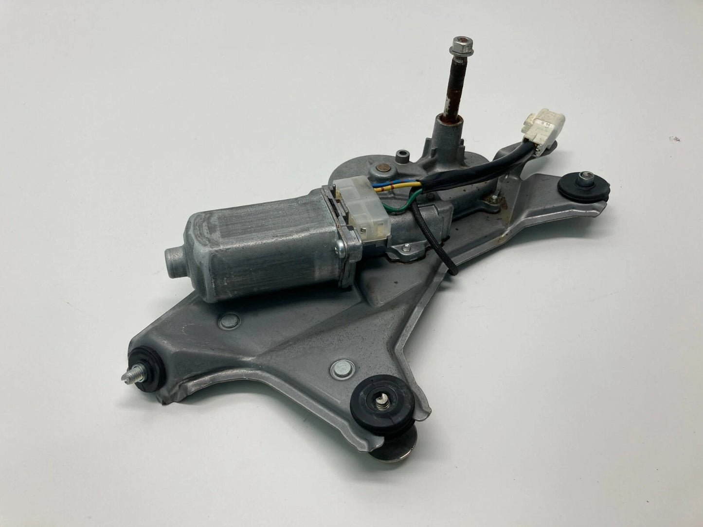 2004-2009 TOYOTA PRIUS HATCHBACK REAR WINDSHIELD WIPER MOTOR ASSY 8513047010 OEM