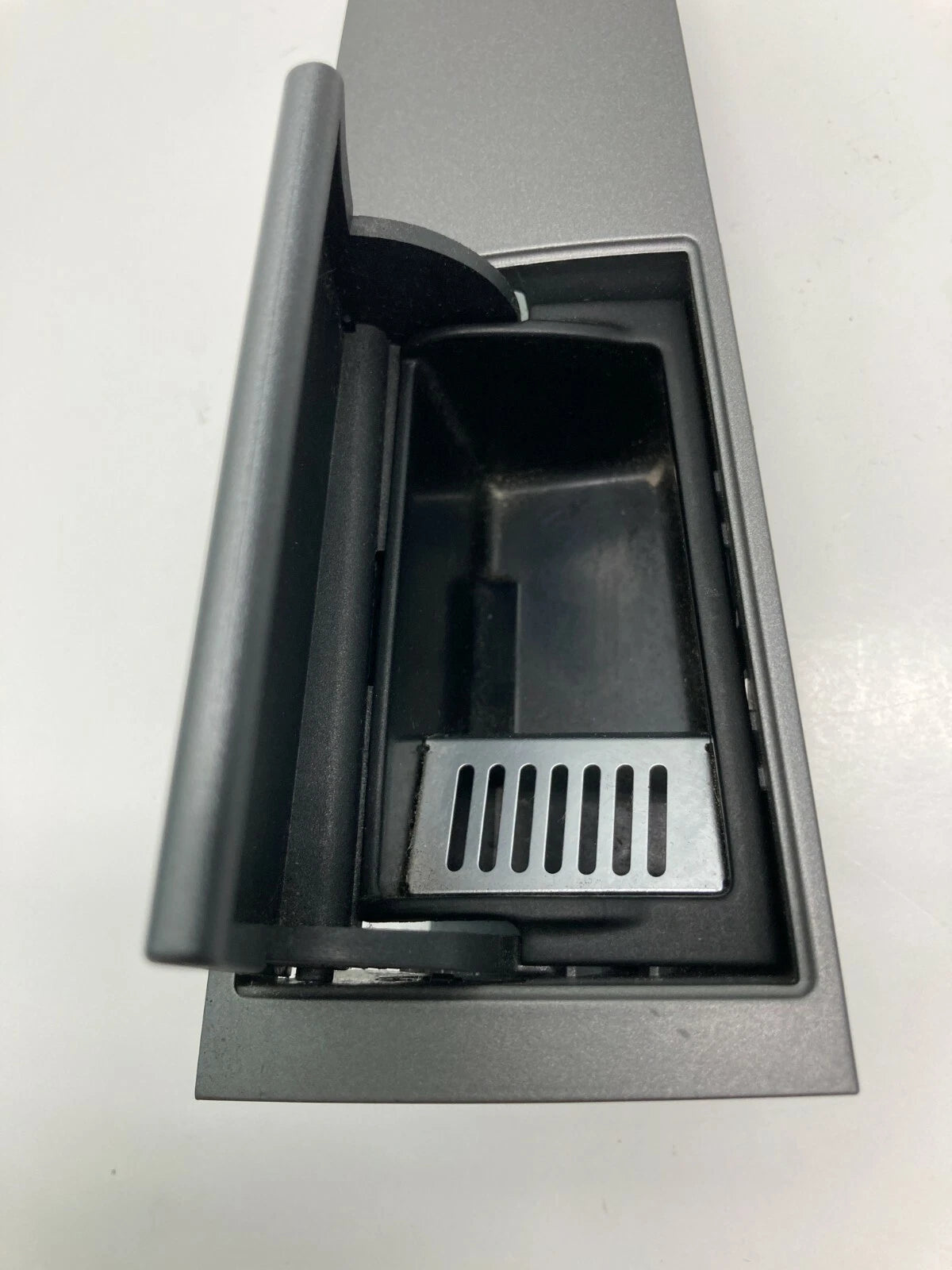 02-05 BMW 745I 745LI 03-08 760LI REAR LEFT WINDOW SWITCH TRIM ASHTRAY FINISHER