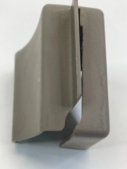 96-07 FORD TAURUS RIGHT INNER SIDE FRONT SEAT TRACK COVER TRIM F6DB-54617D22 OEM