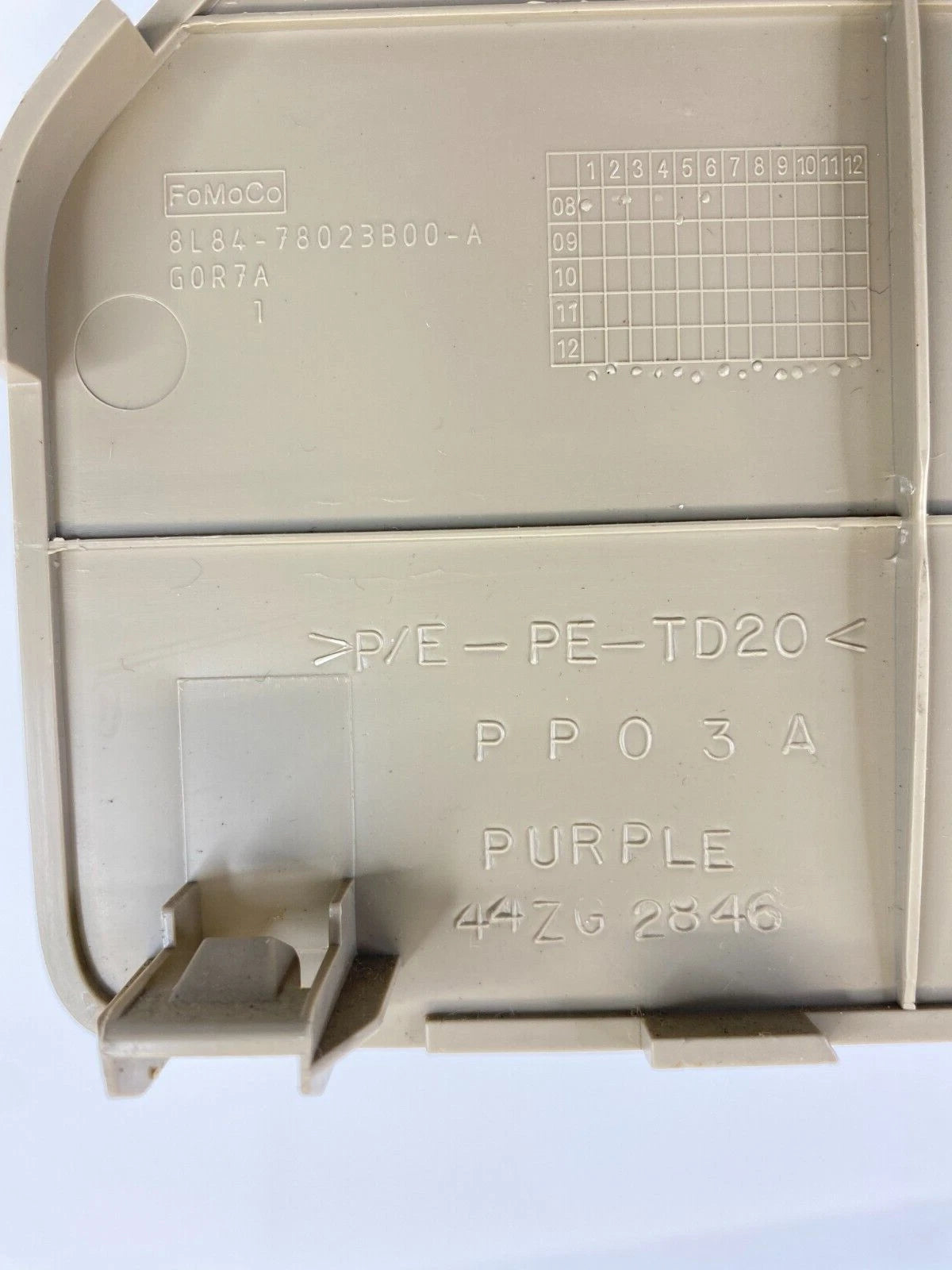 08-12 FORD ESCAPE RIGHT SIDE INTERIOR FUSE BOX PANEL COVER TRIM 8L84-78023B00
