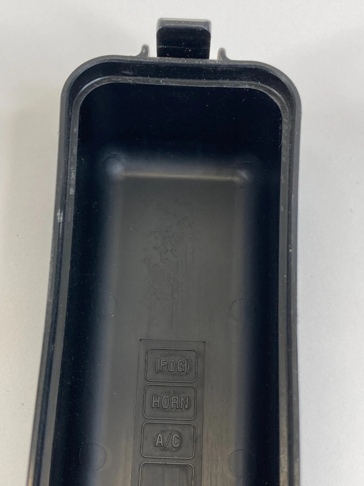 2004-2006 MAZDA MPV 3.0L A/T RELAY FUSE BOX UNIT JUNCTION BLOCK COVER CAP OEM