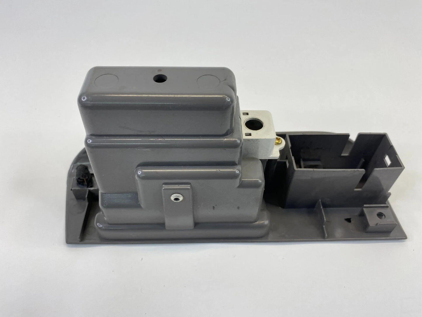 98 99 00 01 02 03 04 05 LEXUS GS300 REAR RIGHT SIDE WINDOW SWITCH COVER BEZEL
