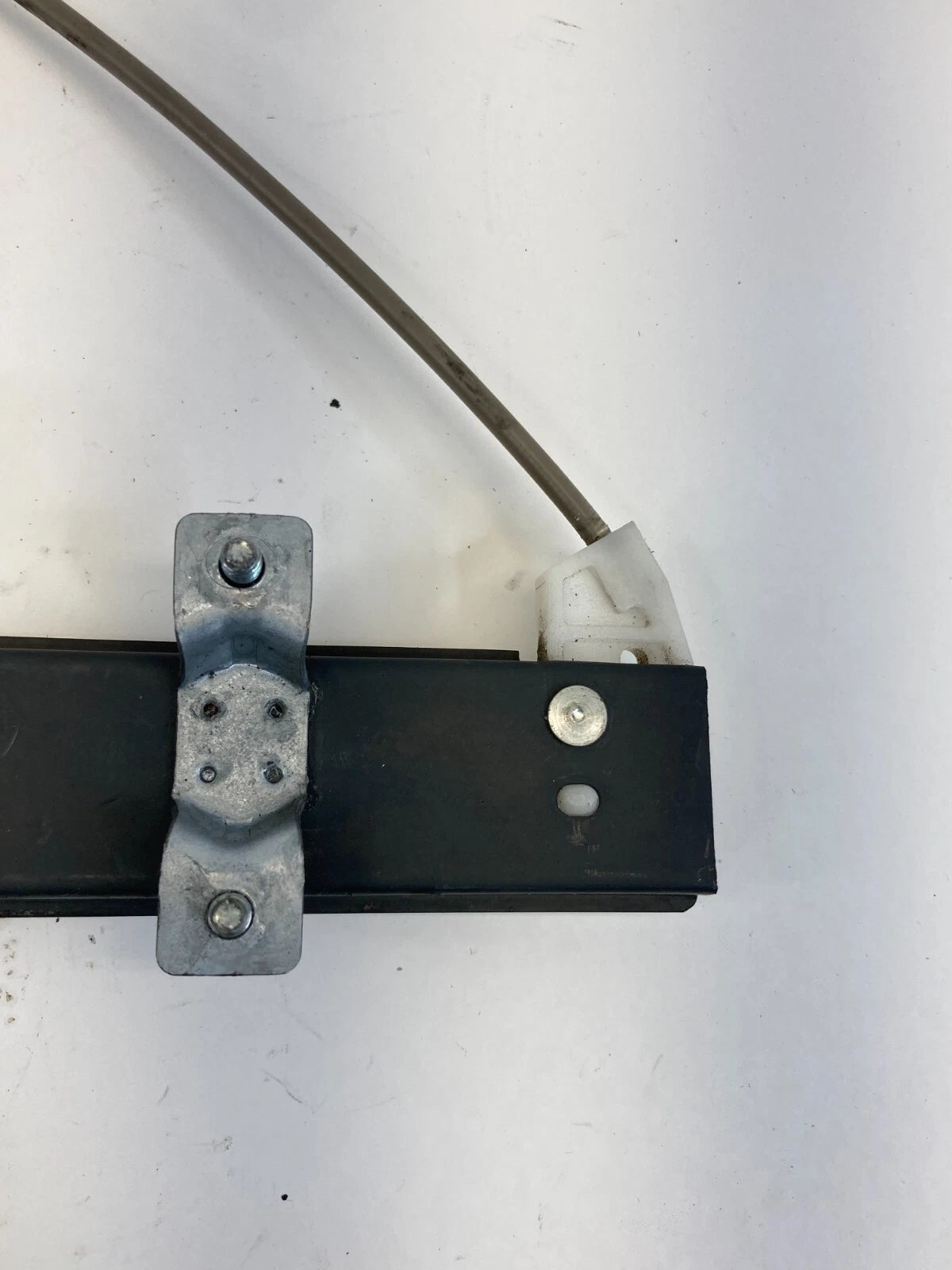 2008-2010 SATURN VUE REAR LEFT DOOR POWER WINDOW REGULATOR W/ MOTOR OEM