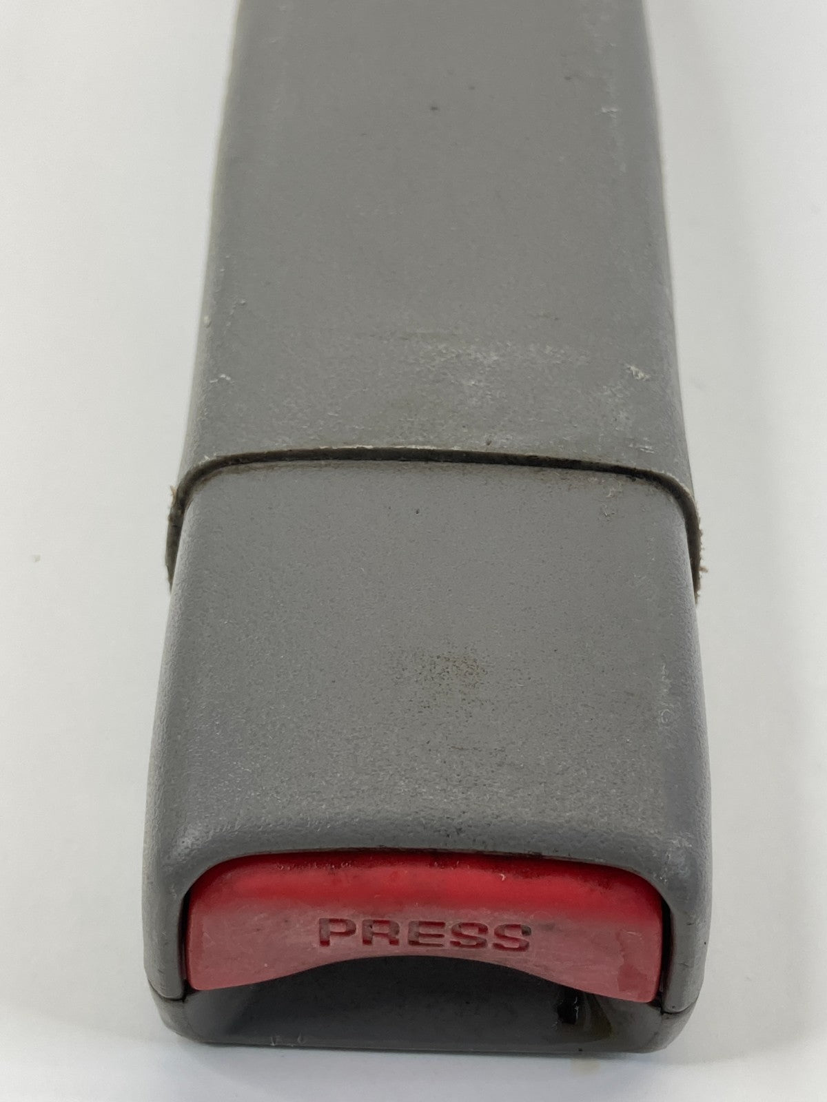 2000 2001 2002 Chevrolet Camaro Front Right Passenger Seat Belt Buckle OEM