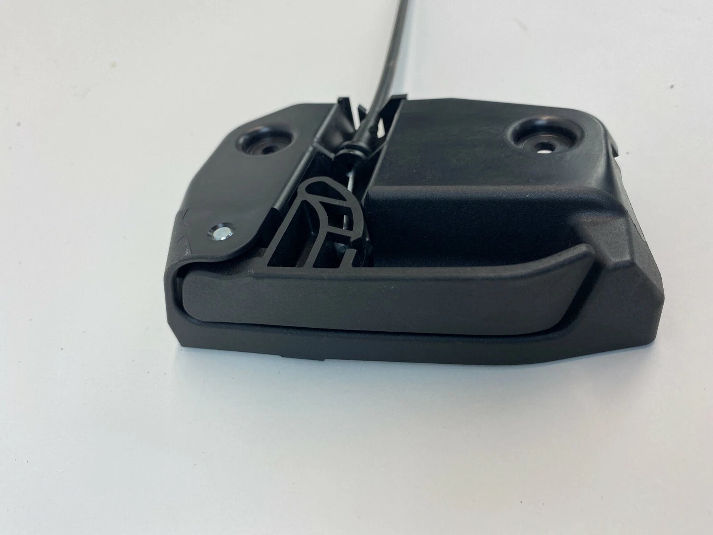 06 07 MERCEDES-BENZ C 280 REAR RIGHT SEAT FOLD RELEASE LOCK A-203-920-03-72 OEM