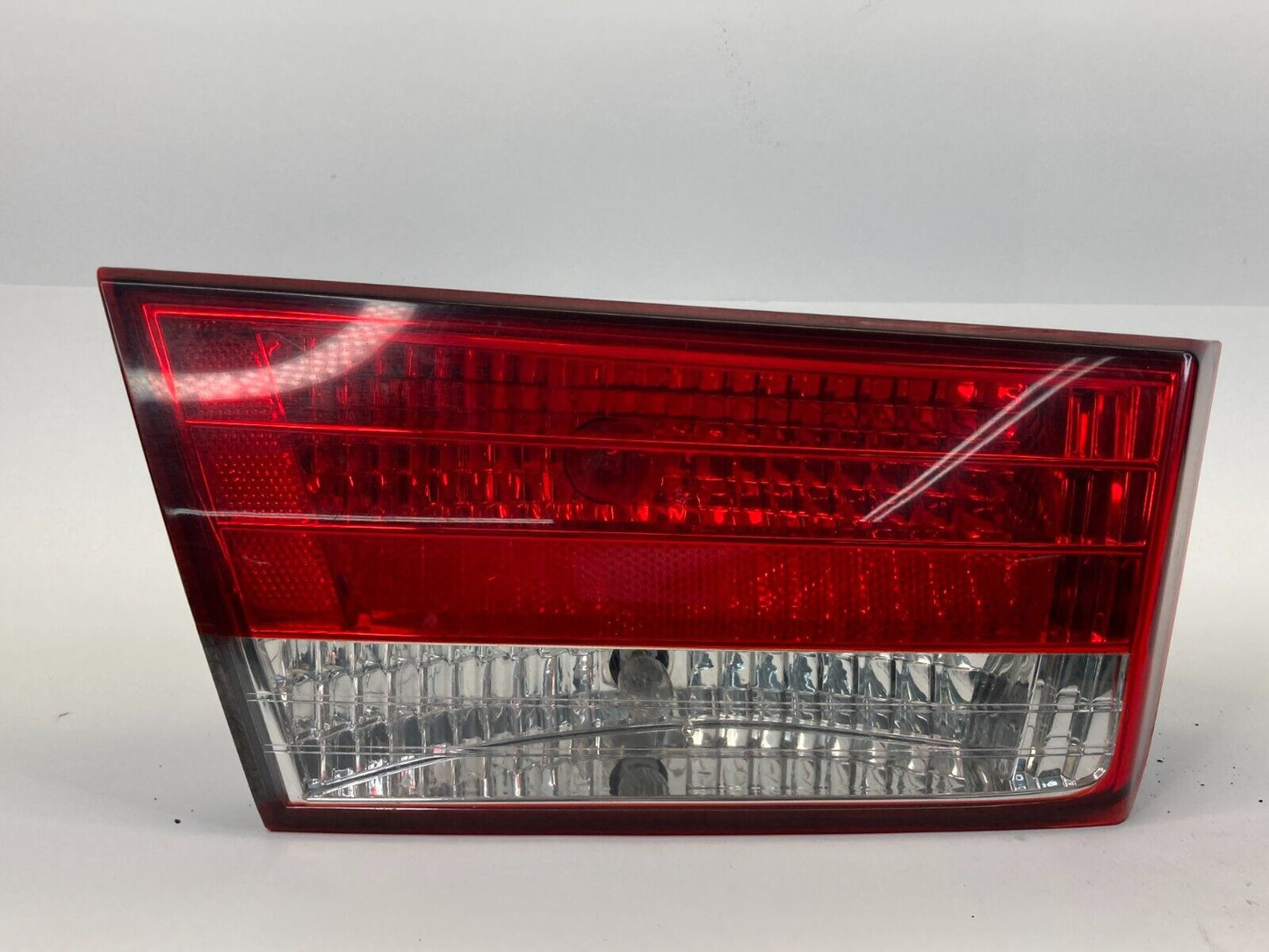 2008 Hyundai Sonata Rear Left Side Tail Light Inner Lamp Taillight 92403-0A0