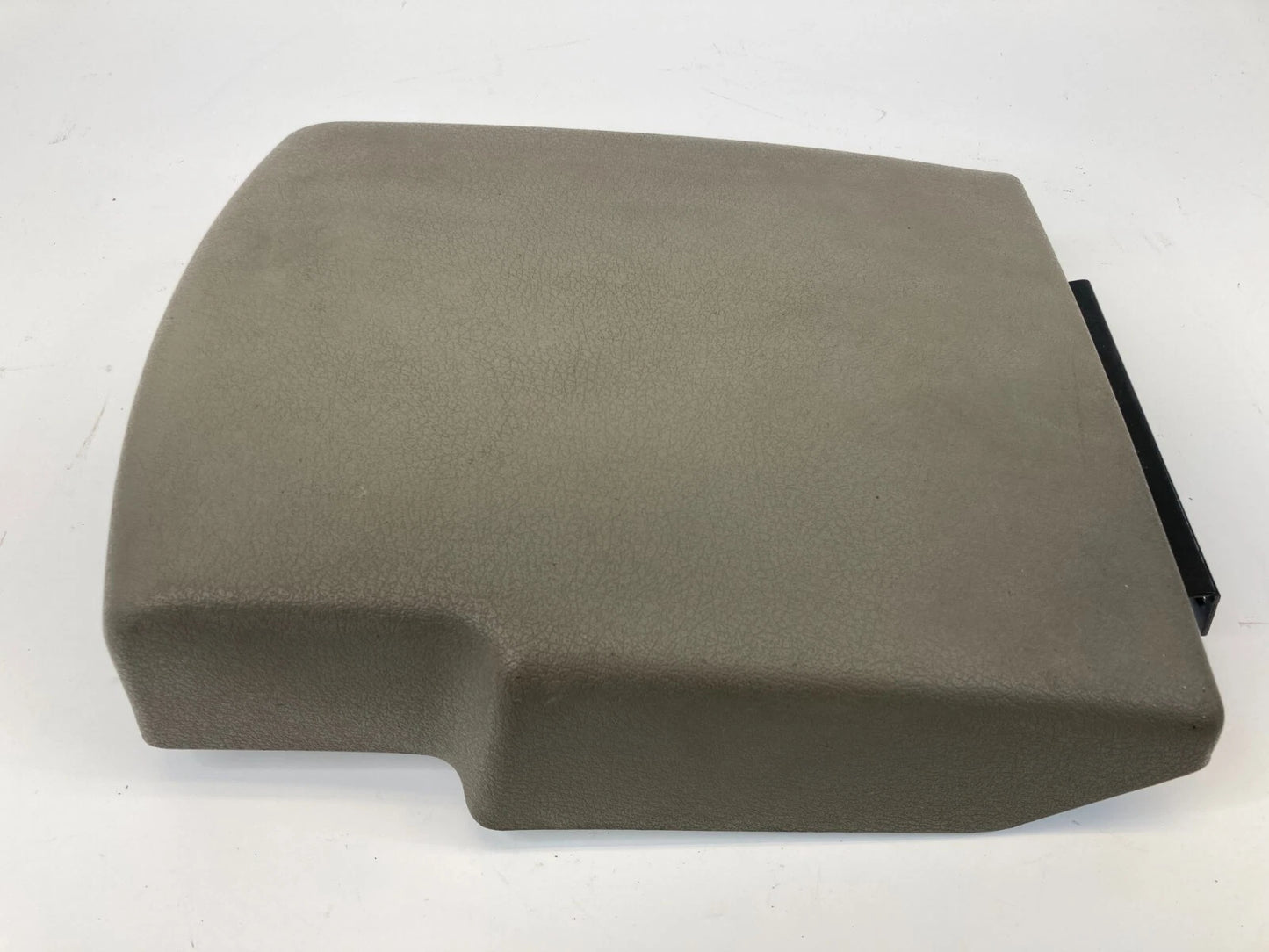 2005-2007 JEEP GRAND CHEROKEE CENTER CONSOLE ARMREST LID ARM REST ASSEMBLY OEM