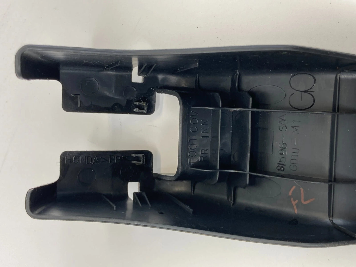 2007 2008 HONDA FIT FRONT DRIVER SEAT REAR INNE SIDE TRACK END CAP 81596-SAA-G01