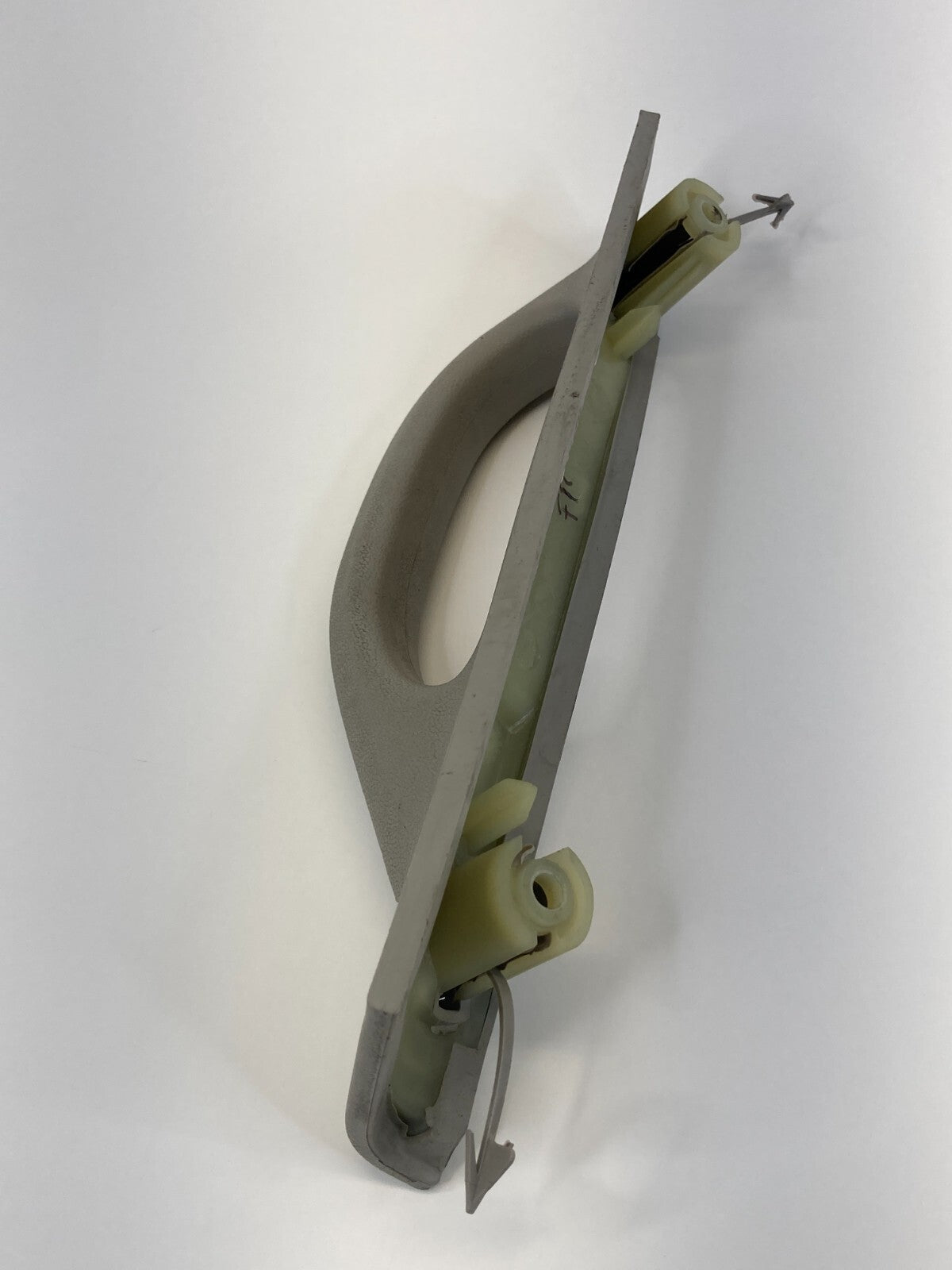 11-16 Chrysler Town & Country Front Right B Pillar Grip Grab Handle 1AR40BD1AH