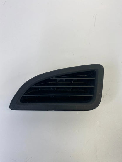 2011-2016 HYUNDAI ELANTRA SEDAN RIGHT DASH DEFROSTER A/C AC AIR VENT GRILLE OEM