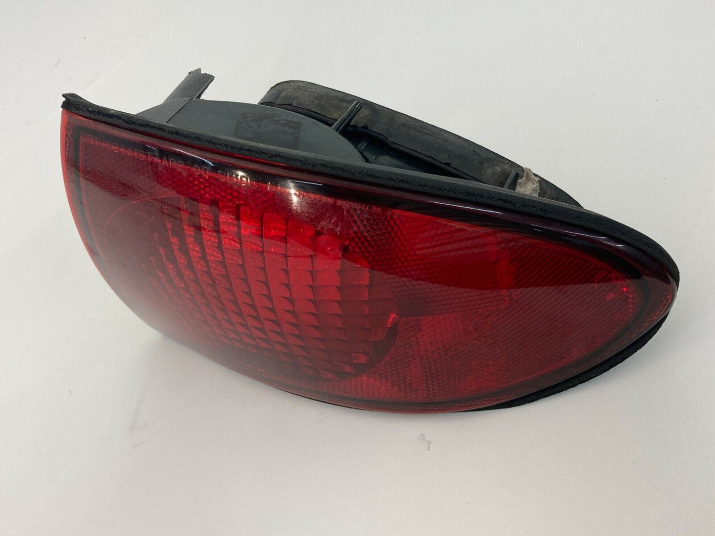 2000 2001 2002 Chevy Cavalier Rear Right Side Tail Light Outer Taillight Lamp