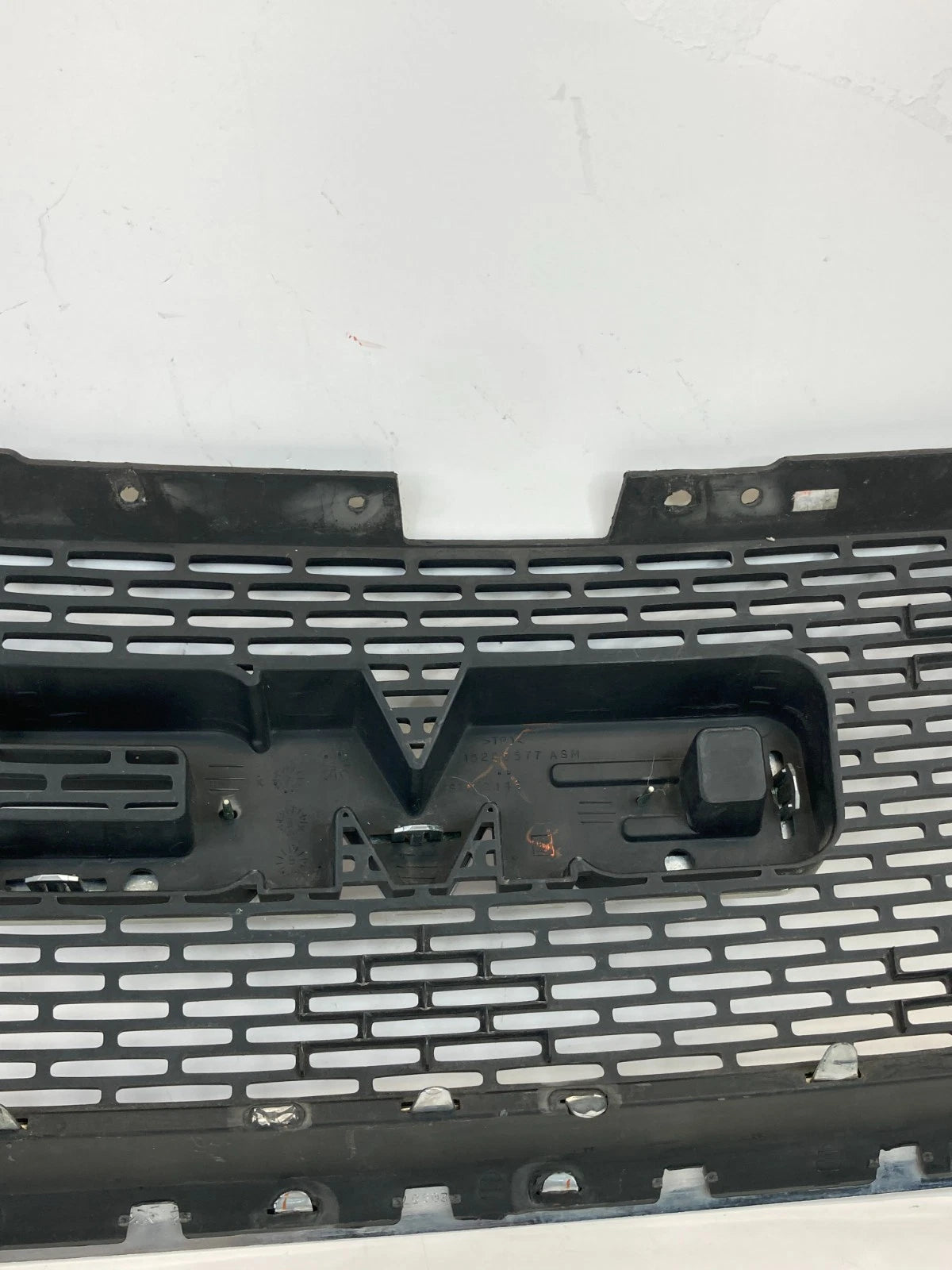 2007-2012 GMC ACADIA FRONT BUMPER UPPER CHROME GRILL GRILLE TRIM 15209577 OEM