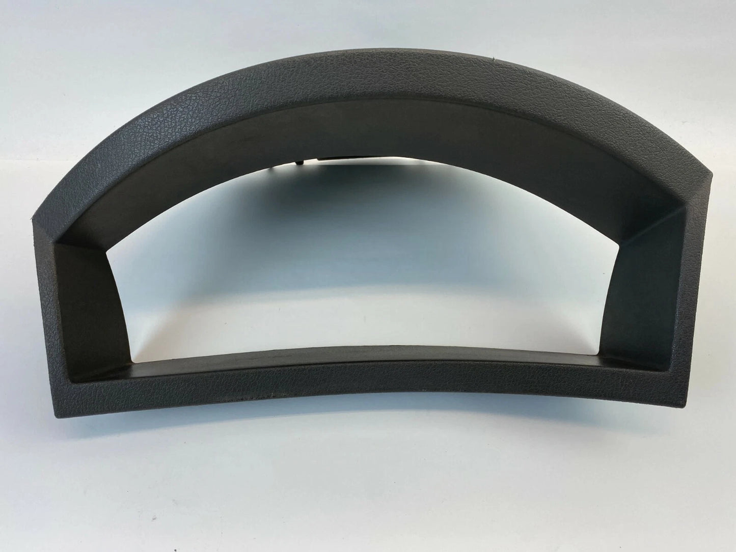 05-07 JEEP GRAND CHEROKEE SPEEDOMETER INSTRUMENT CLUSTER BEZEL TRIM SURROUND OEM