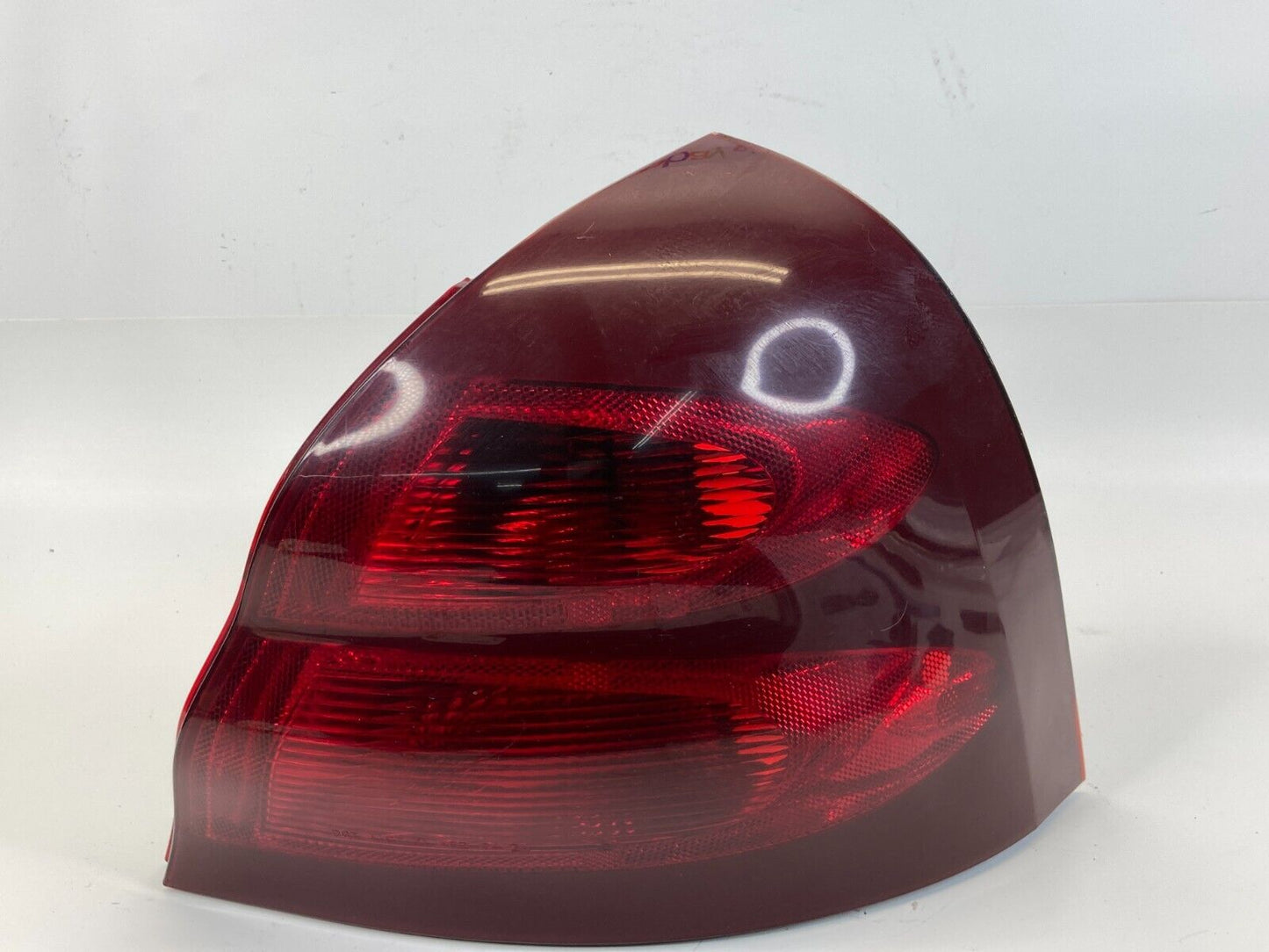 2004-2008 Pontiac Grand Prix Rear Right Side Tail Light Taillight Lamp 15282263