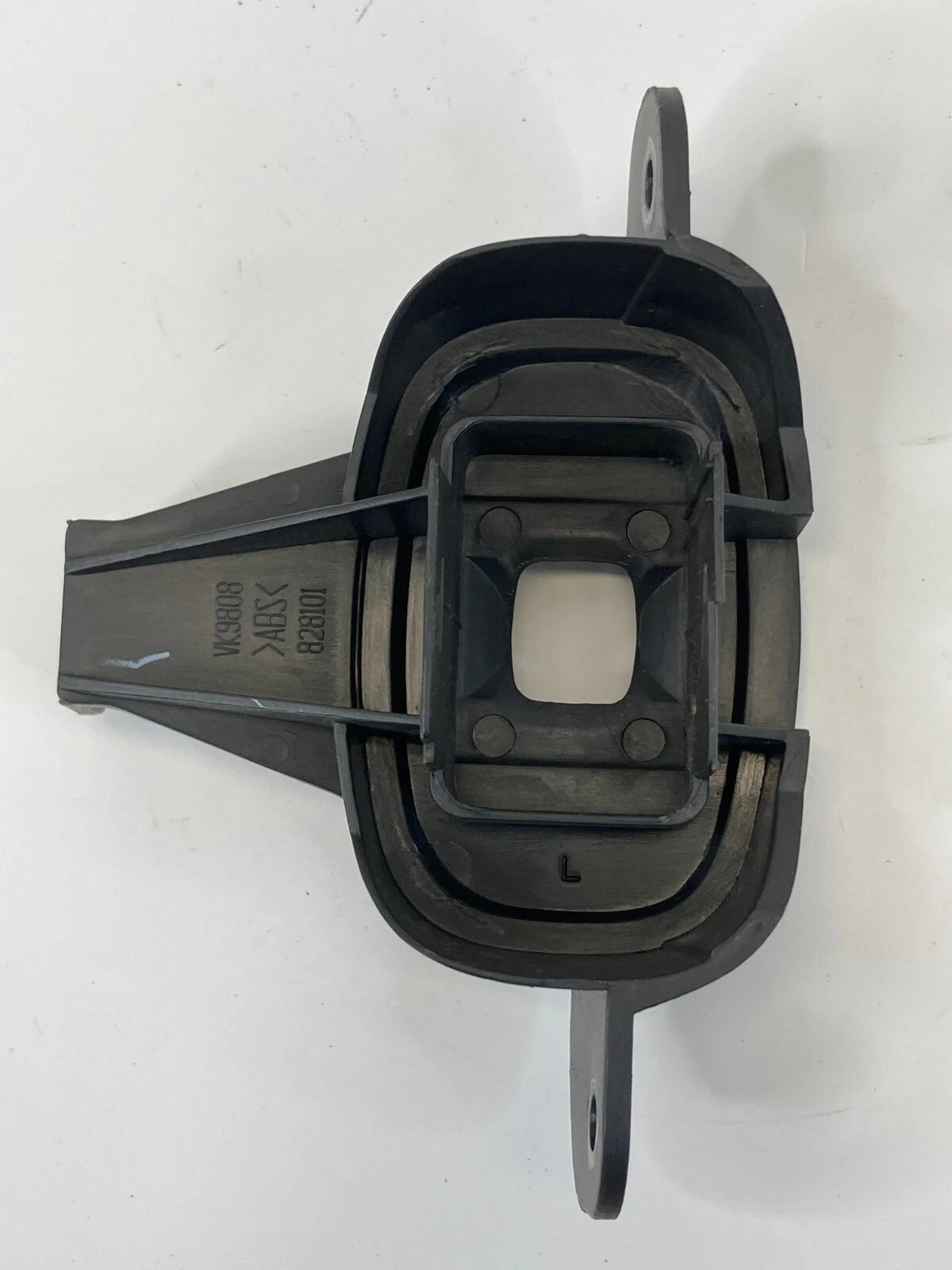 2004-2008 PONTIAC GRAND PRIX REAR LEFT SIDE DOOR WINDOW SWITCH BEZEL TRIM OEM