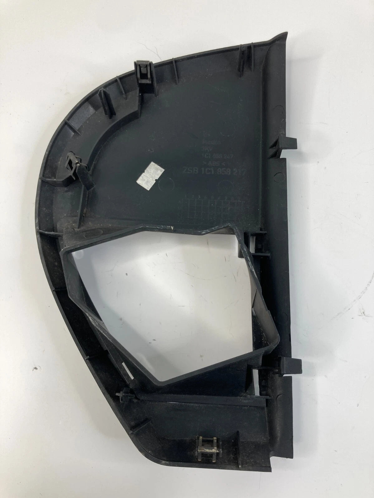 1998-2010 VOLKSWAGEN BEETLE LEFT DRIVER SIDE DASH END COVER CAP TRIM 1C1858217