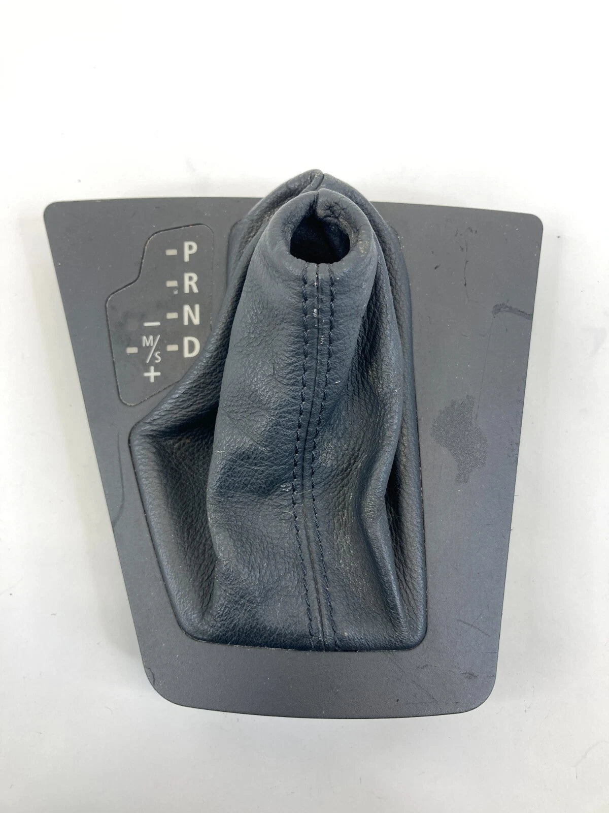 04-10 BMW X3 AUTOMATIC TRANSMISSION SHIFTER BOOT SELECTOR COVER 51167056025 OEM