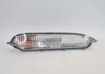 2016-2018 HONDA PILOT PASSENGER RIGHT BUMPER TURN SIGNAL PARKING LIGHT OEM