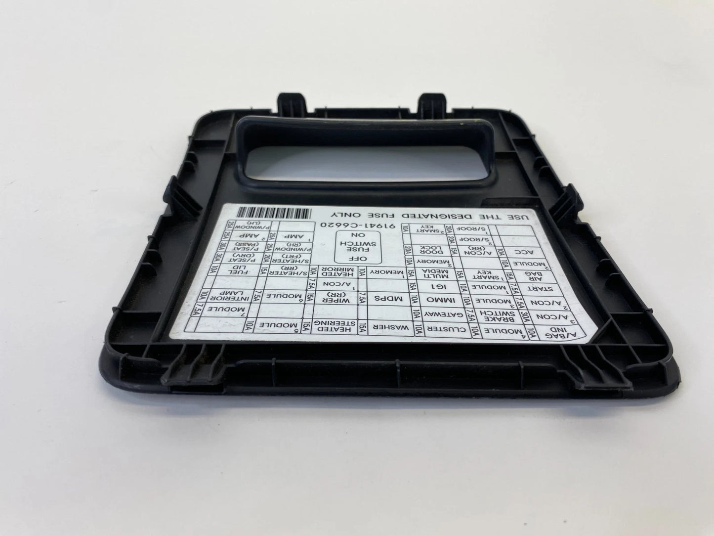 2016-2020 KIA SORENTO DRIVER SIDE DASH FUSE BOX ACCESS COVER 84752-C6000 OEM