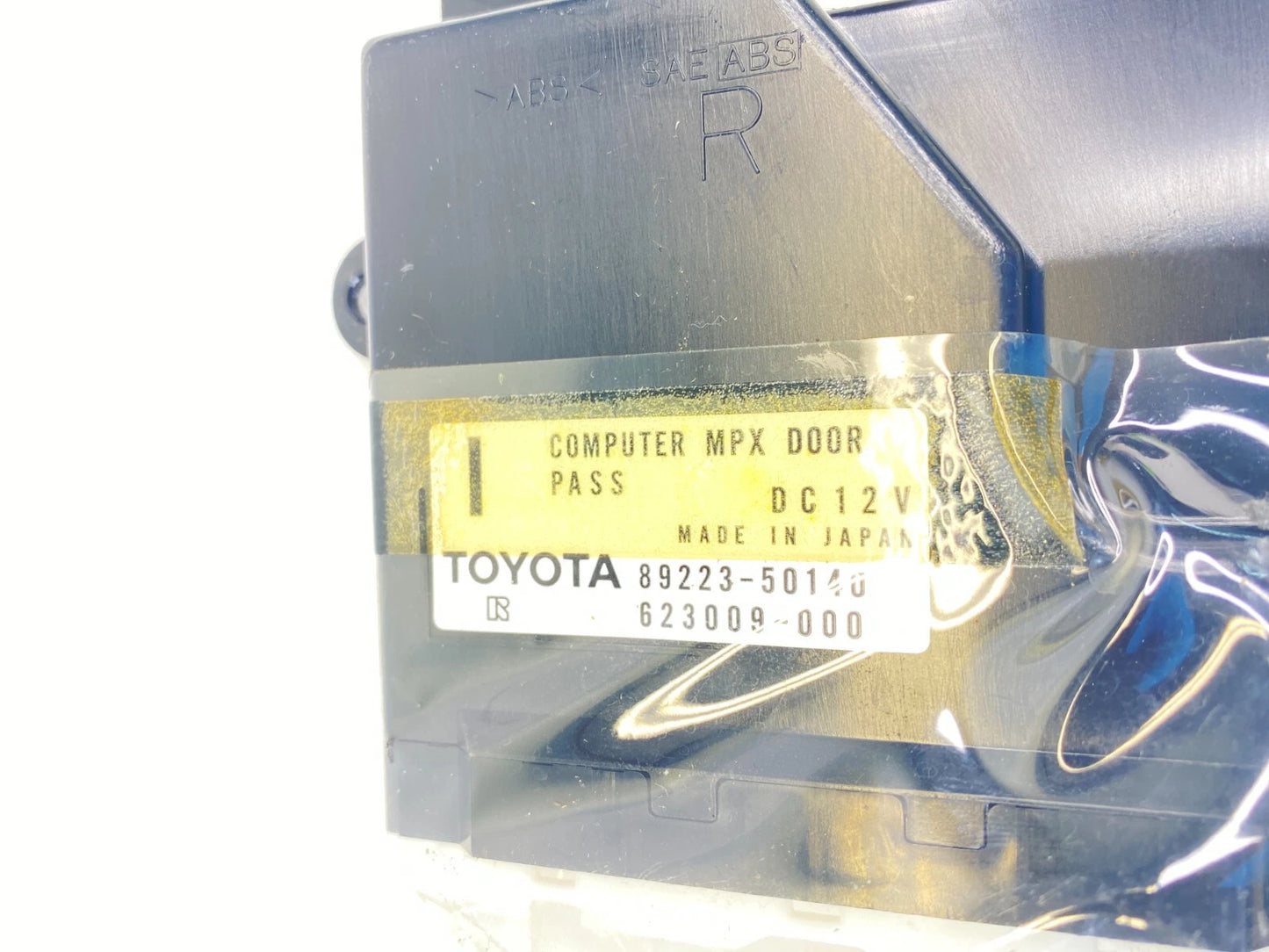 1998-2000 LEXUS LS400 FRONT RIGHT DOOR MULTIPLEX COMPUTER MODULE OEM 8922350140