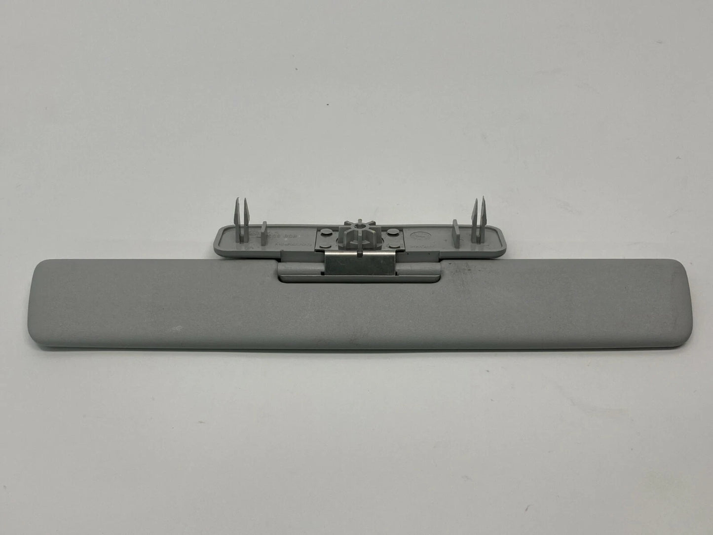 2004 VOLKSWAGEN PASSAT CENTER MIDDLE SUN VISOR SUNVISOR 3B0858555D OEM