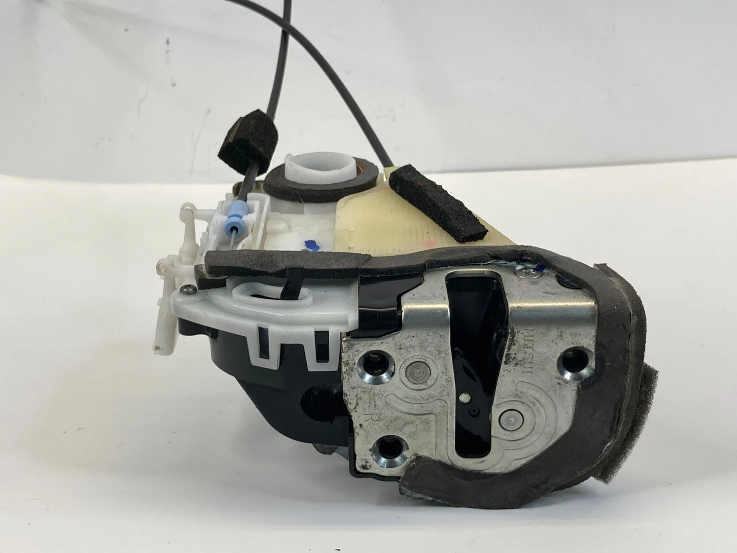 2010-2013 TOYOTA PRIUS REAR RIGHT SIDE BACK DOOR LOCK LATCH ACTUATOR ASSY OEM