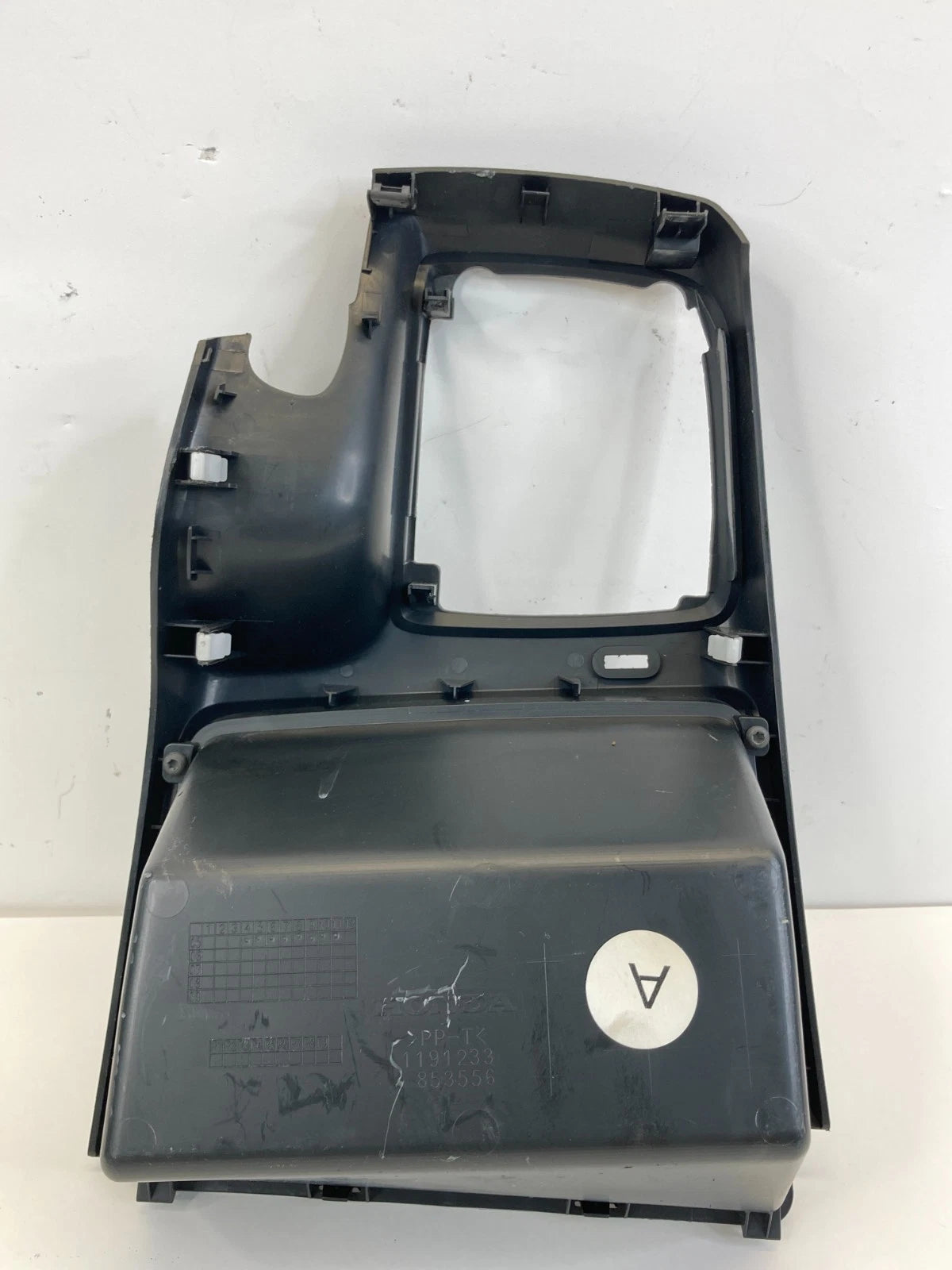 06-11 HONDA CIVIC AUTOMATIC CENTER CONSOLE STORAGE TRAY SHIFTER TRIM BEZEL OEM