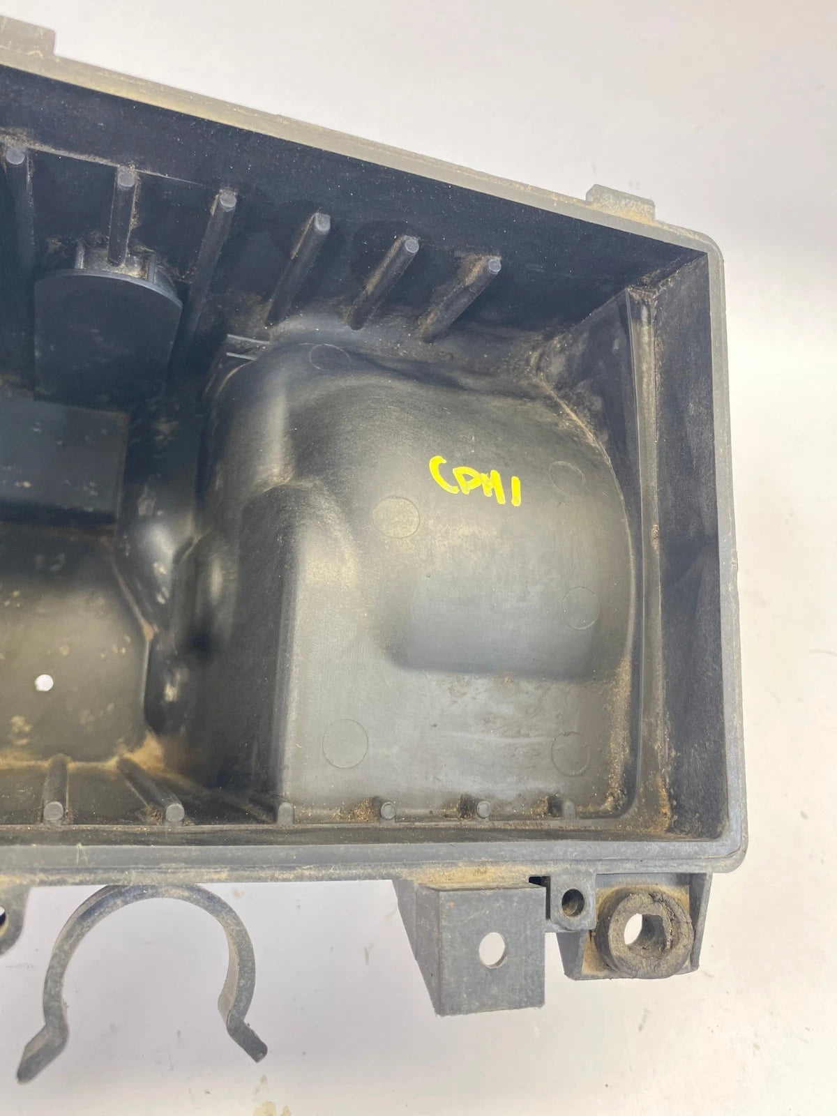 2005-2008 MINI COOPER ENGINE AIR CLEANER FILTER BOX LOWER HOUSING OEM 1477831-07