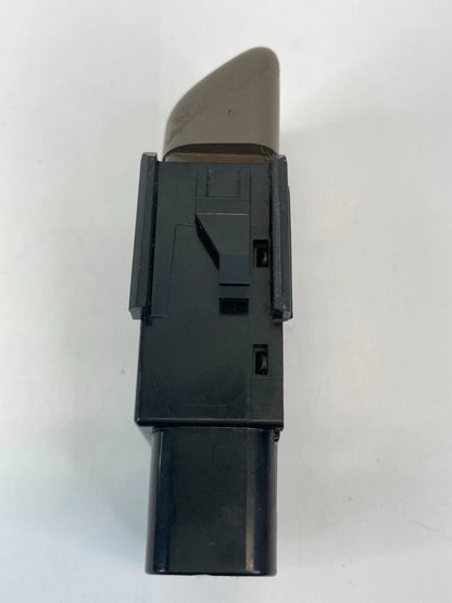 1998-2002 TOYOTA COROLLA EMERGENCY HAZARD LIGHT CONTROL SWITCH BUTTON 157962 OEM