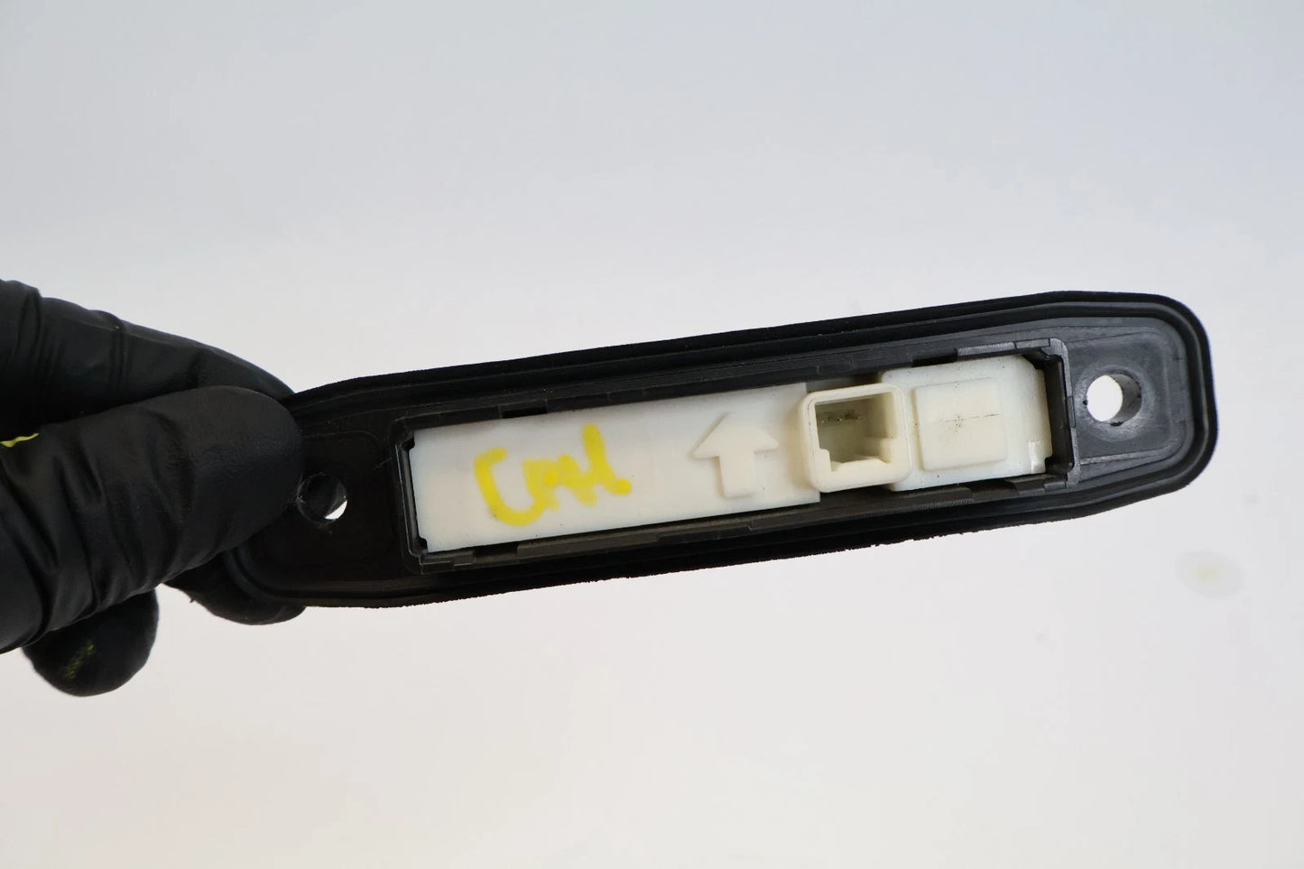 2010-2015 TOYOTA PRIUS LIFTGATE HANDLE SWITCH BUTTON RUBBER PAD REAR OEM FACTORY