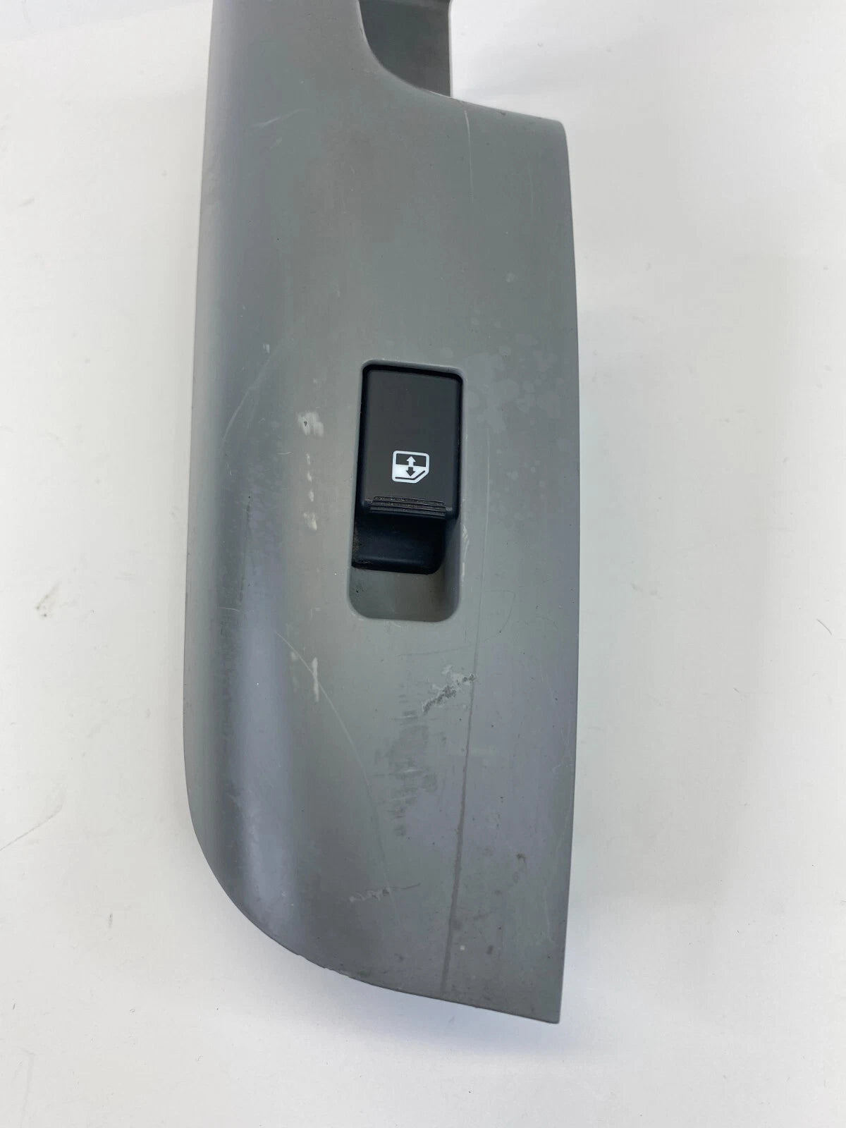 2009 2010 2011 KIA BORREGO REAR LEFT DOOR BACK WINDOW SWITCH W/ BEZEL OEM