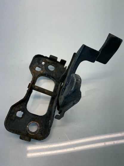 2008 2009 2010 2011 CHRYSLER TOWN & COUNTRY HOOD LOCK LATCH STRIKER ASSY OEM