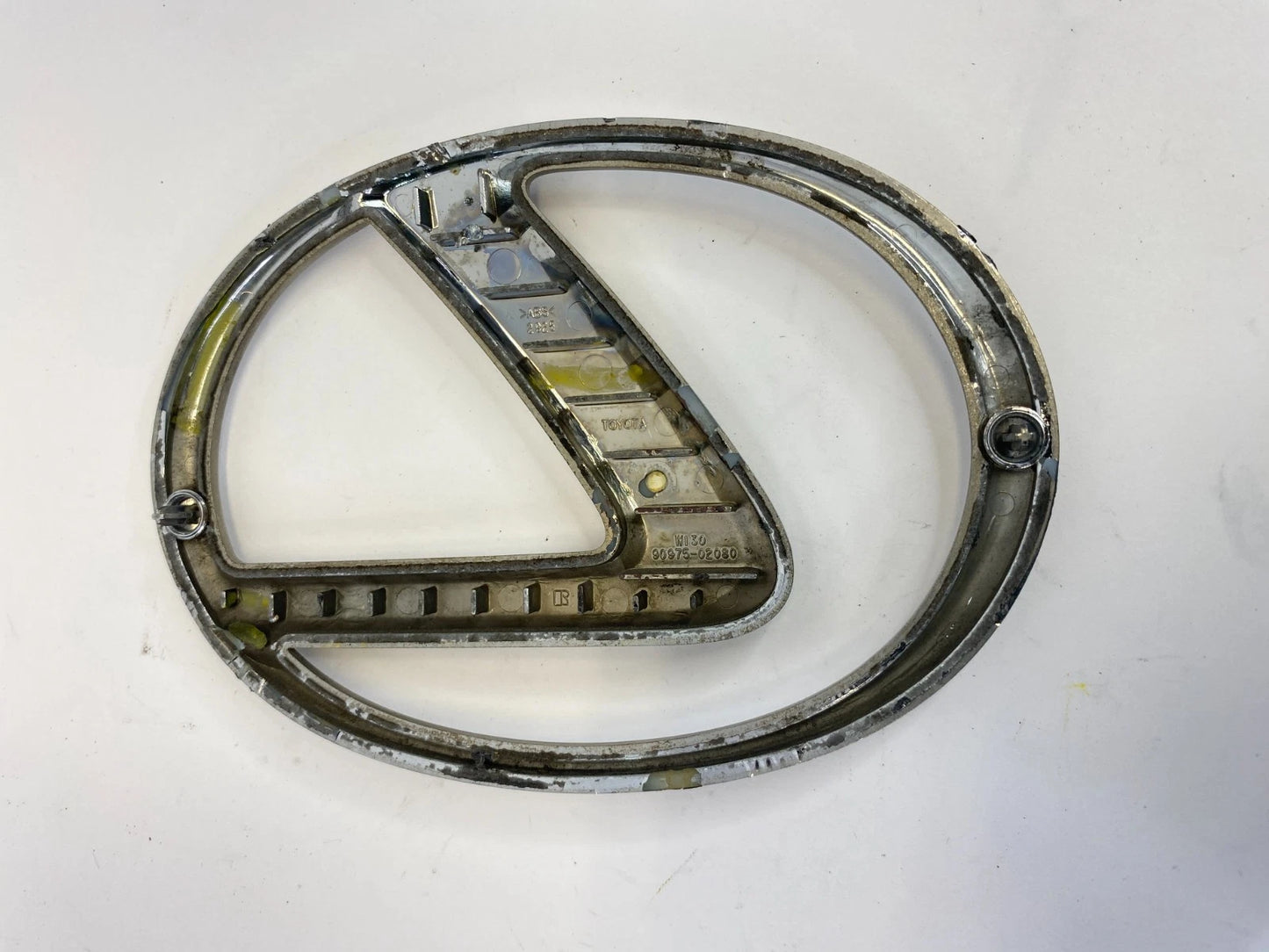 2006-2016 LEXUS IS250 IS350 FRONT GRILL EMBLEM LOGO BADGE CHROME 90975-02080 OEM