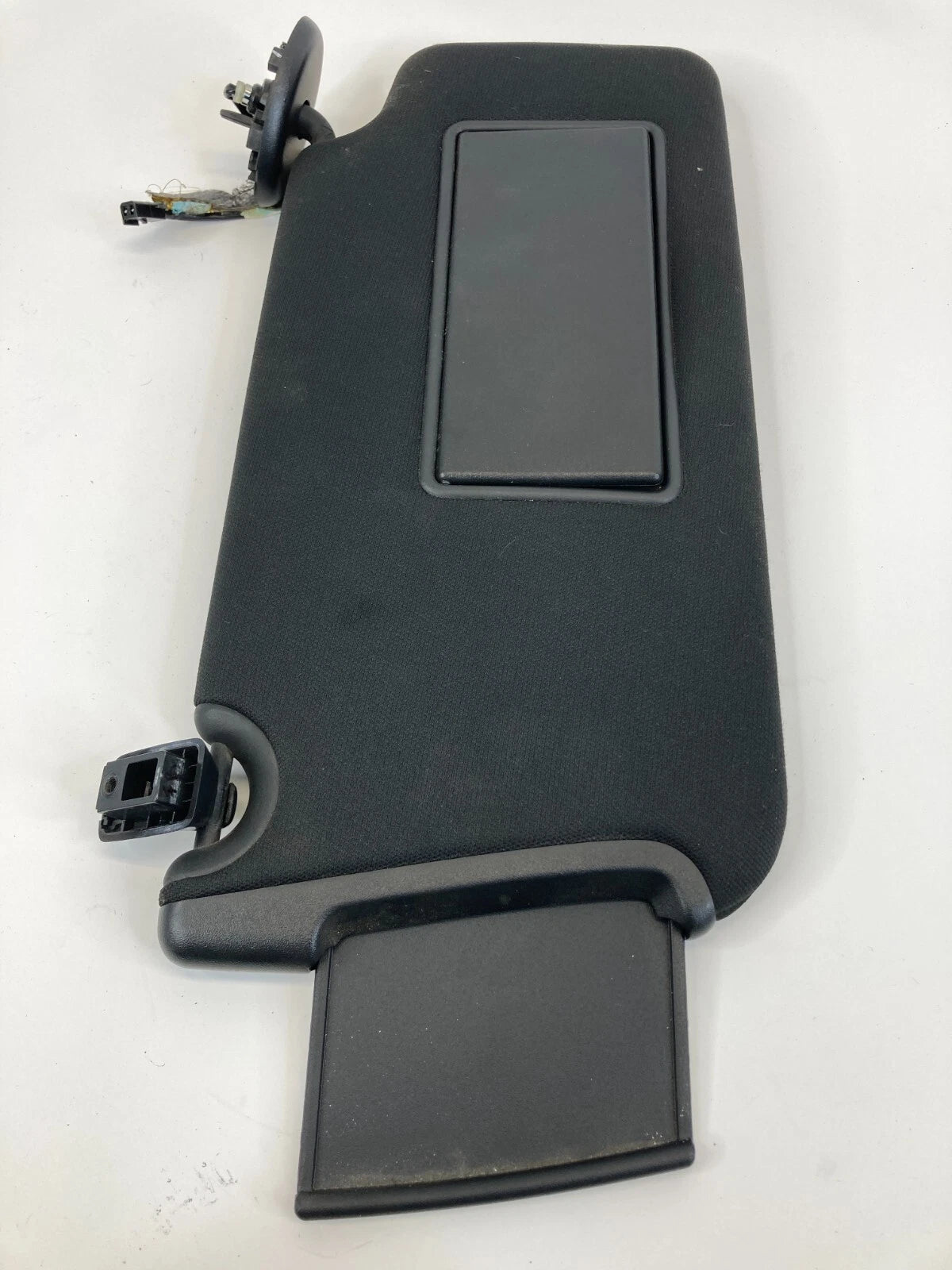 11-14 DODGE CHARGER RIGHT PASSENGER SIDE SUNVISOR SUN VISOR W ILLUMINATION OEM