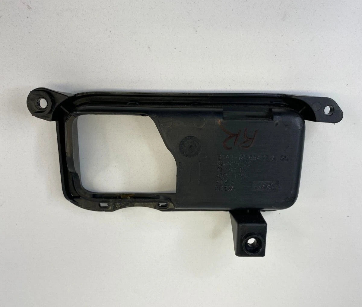 2011-2015 LINCOLN MKX 11-14 EDGE REAR RIGHT INNER BRACKET DOOR HANDLE TRIM OEM