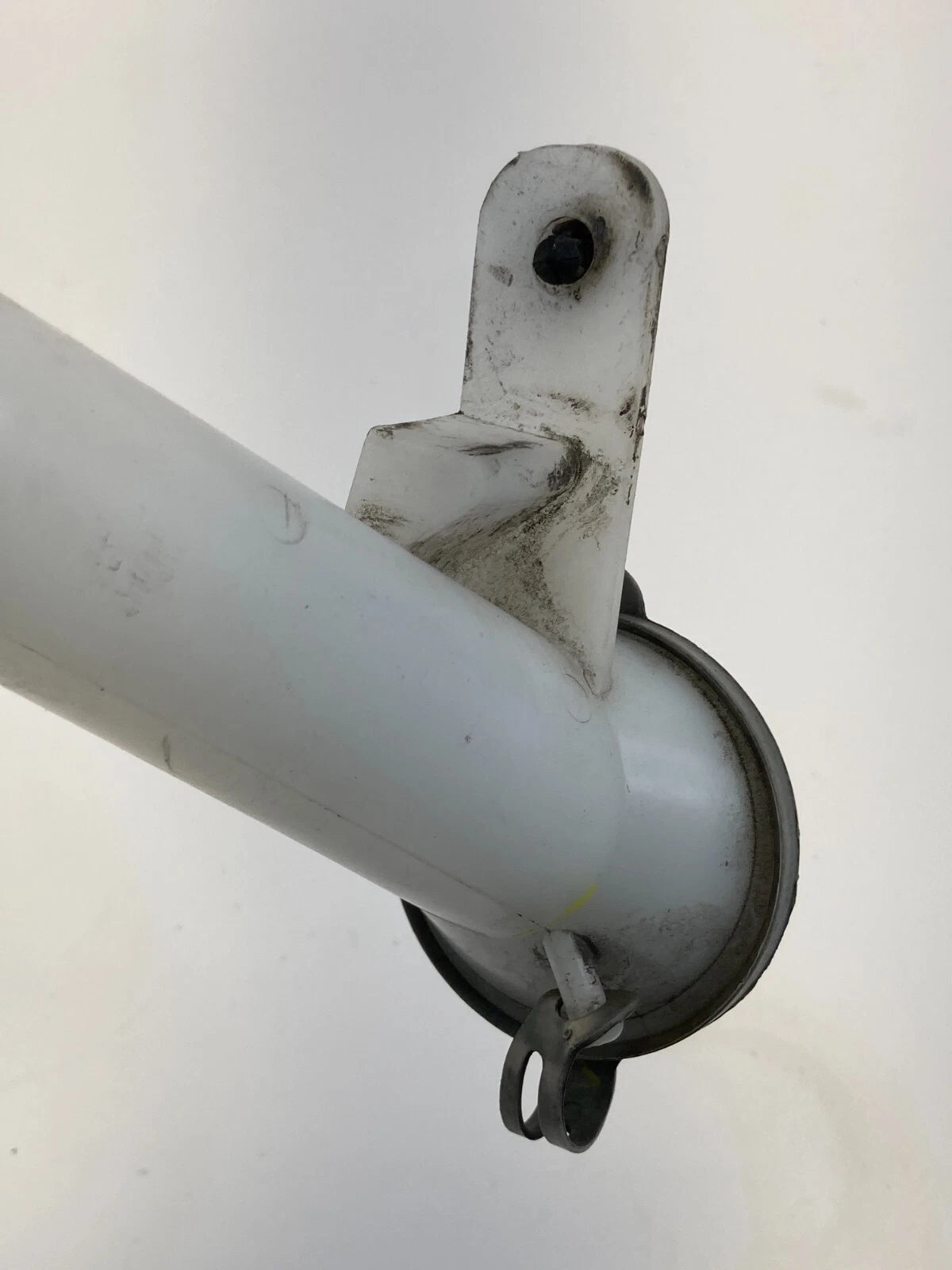 2013-2019 NISSAN SENTRA WINDSHIELD WIPER WASHER FLUID RESERVOIR PIPE FILLER TUBE