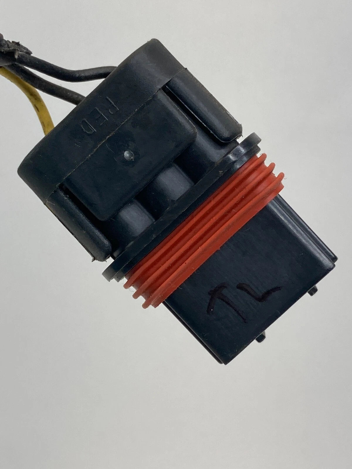 2006-2011 CHEVROLET HHR REAR LEFT TAIL LIGHT TAILLIGHT HARNESS CABLE CONNECTOR