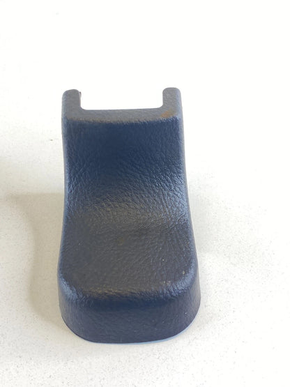 07-12 HYUNDAI SANTA FE REAR SEAT TRACK END MOUNTING COVER TRIM 88098-2B000 OEM