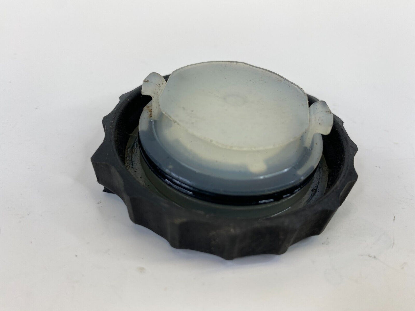 2001-2003 Lexus RX300 3.0L Brake Fluid Master Cylinder Reservoir Cap Cover OEM