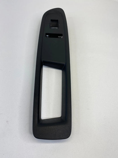 2009-2012 CHEVROLET TRAVERSE FRONT RIGHT SIDE WINDOW SWITCH BEZEL TRIM ONLY OEM