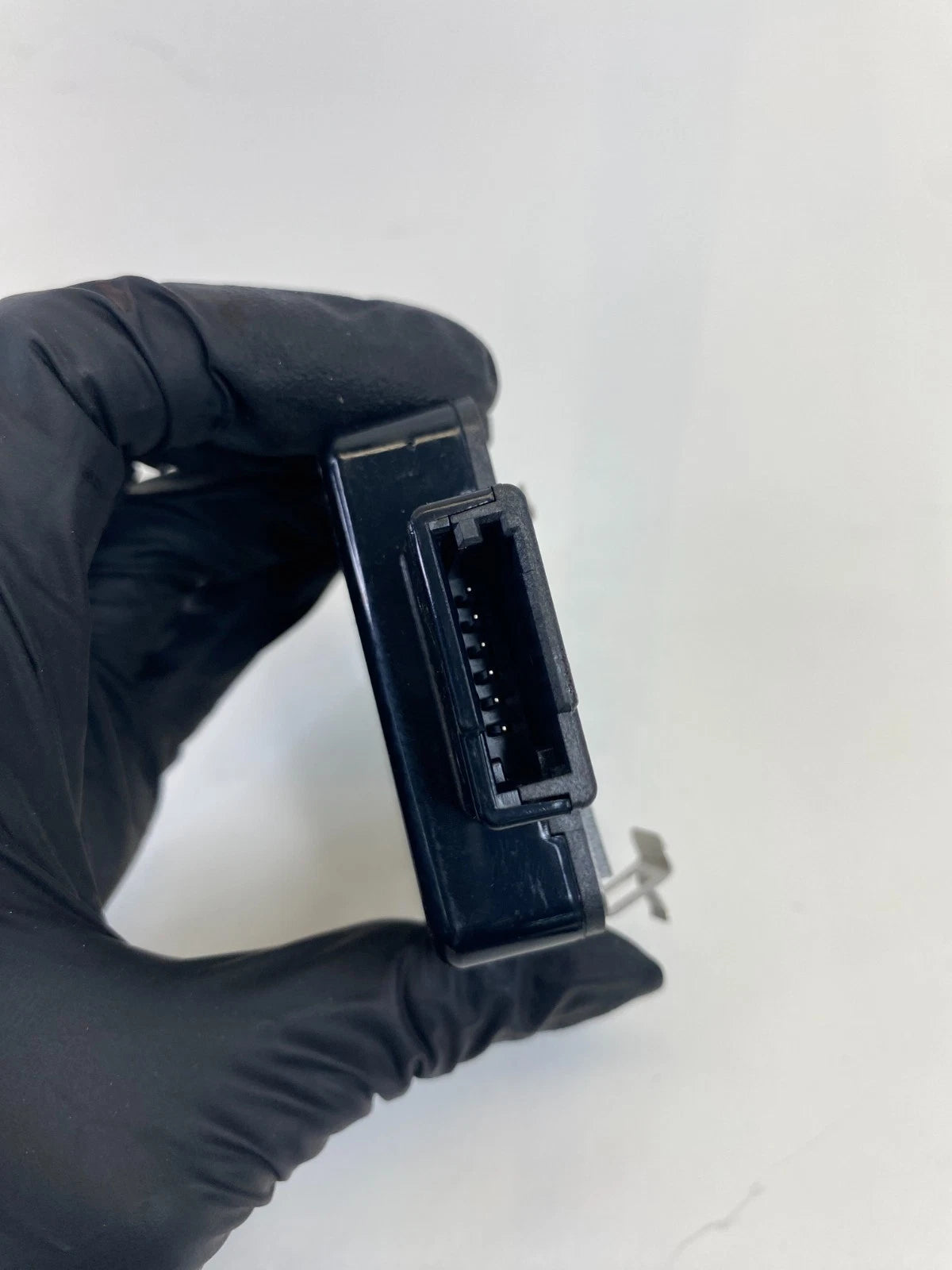 2017 Ford Taurus Police Interceptor Sedan Antenna GPS Navigation Control Module