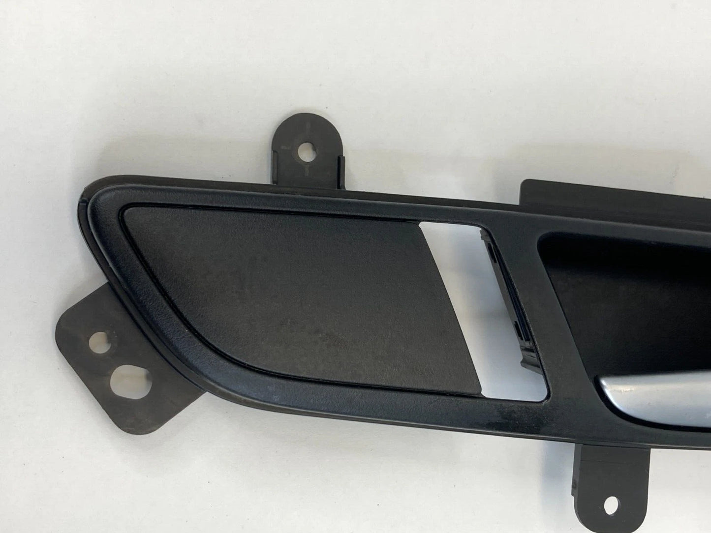 2012-2015 VOLKSWAGEN PASSAT FRONT RIGHT SIDE INTERIOR DOOR HANDLE 561837114 OEM