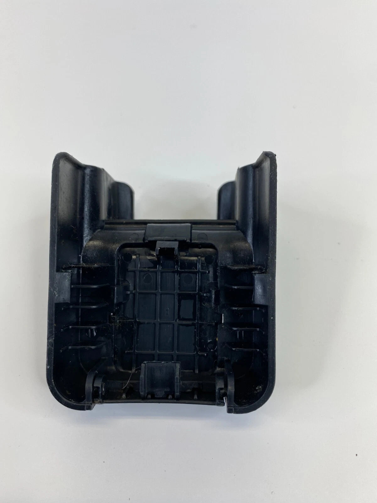 2011 2012 2013 2014 HYUNDAI SONATA SEAT TRACK FLOOR COVER END CAP BEZEL OEM