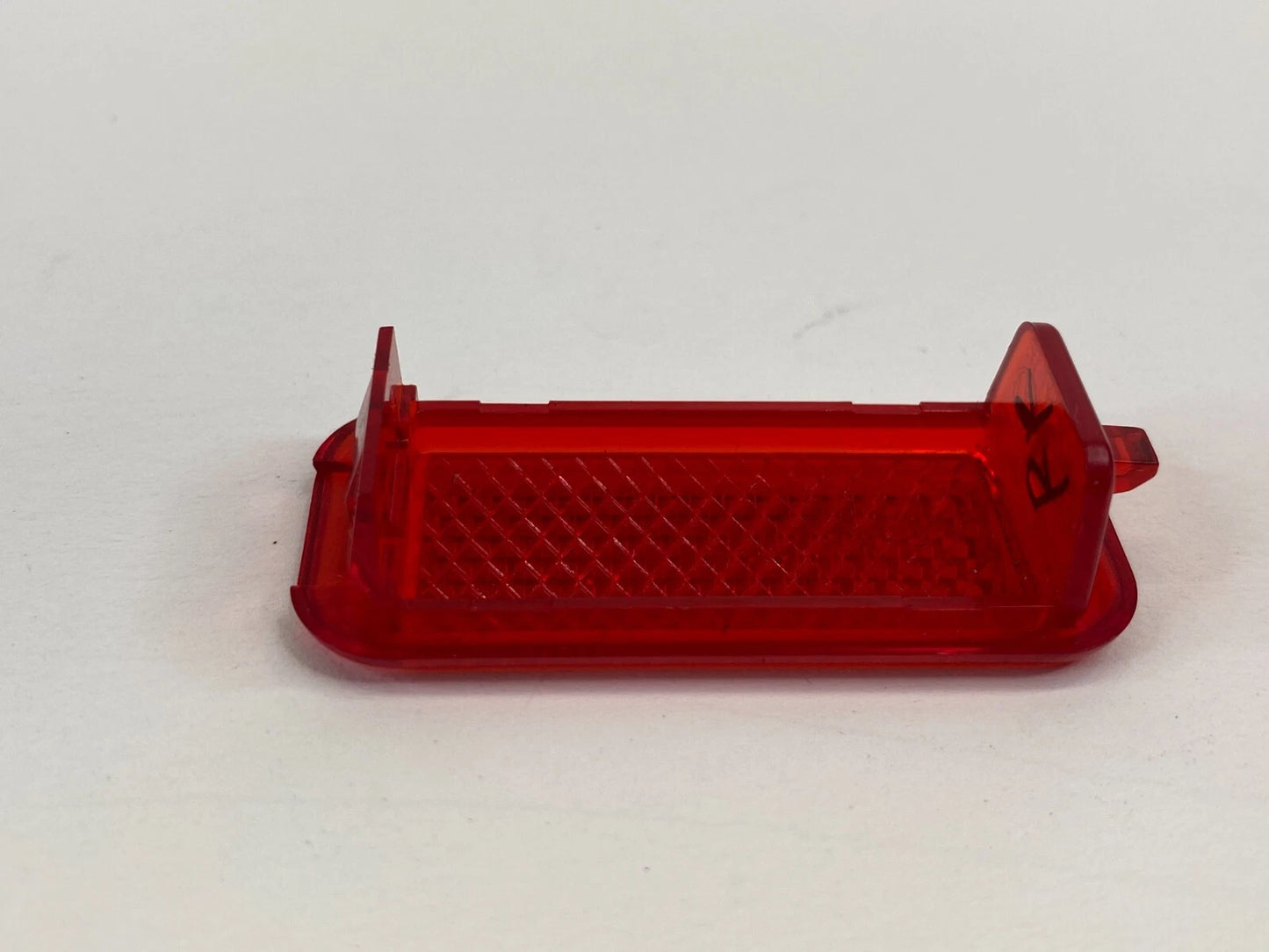 2006-2013 AUDI A3 REAR RIGHT INNER SIDE DOOR REFLECTOR LIGHT LENS 8P0947412 OEM