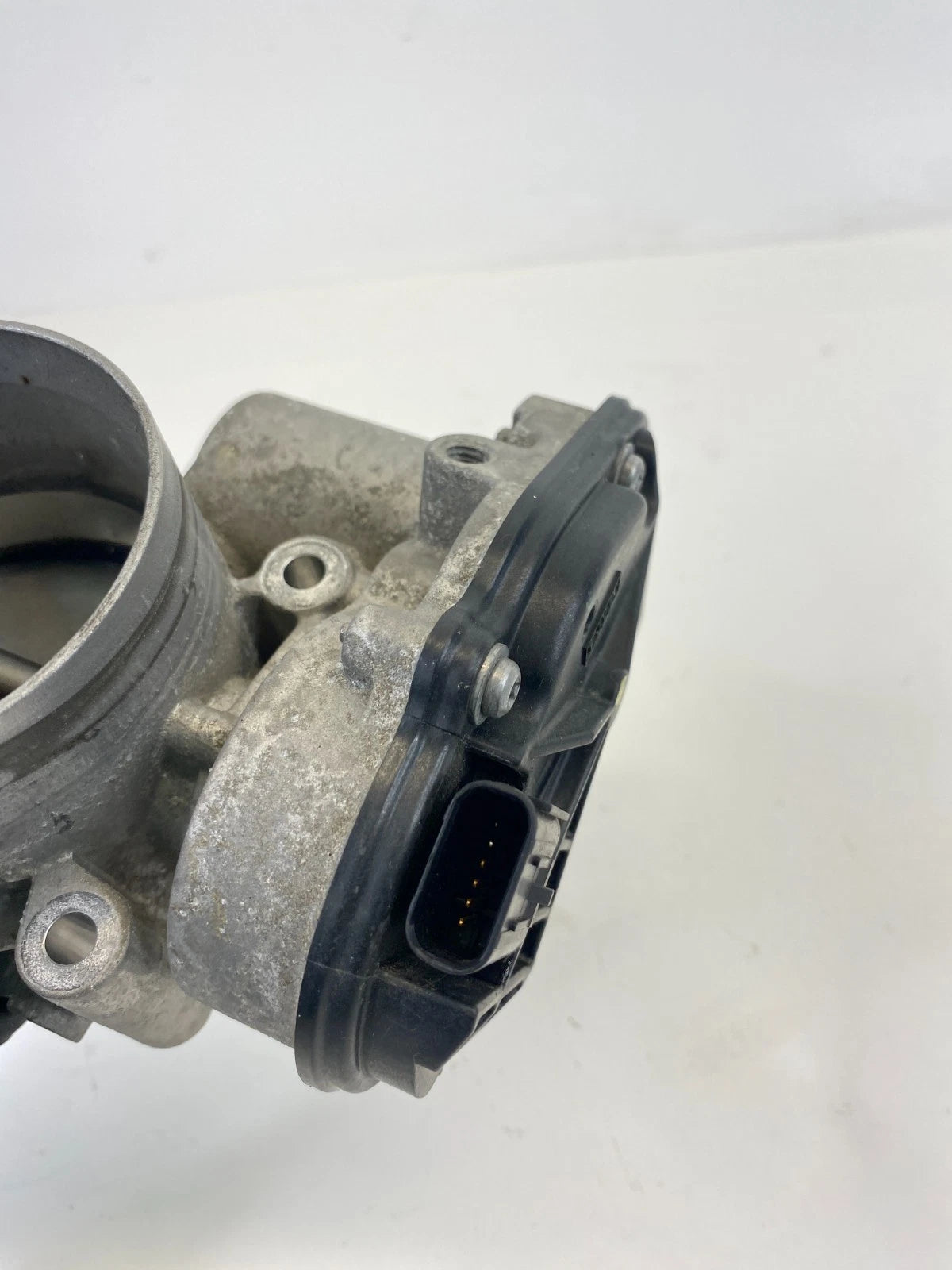 13-19 Ford Flex Taurus 11-24 Edge MKT 3.5L V6 24V A/T Throttle Body Valve Assy