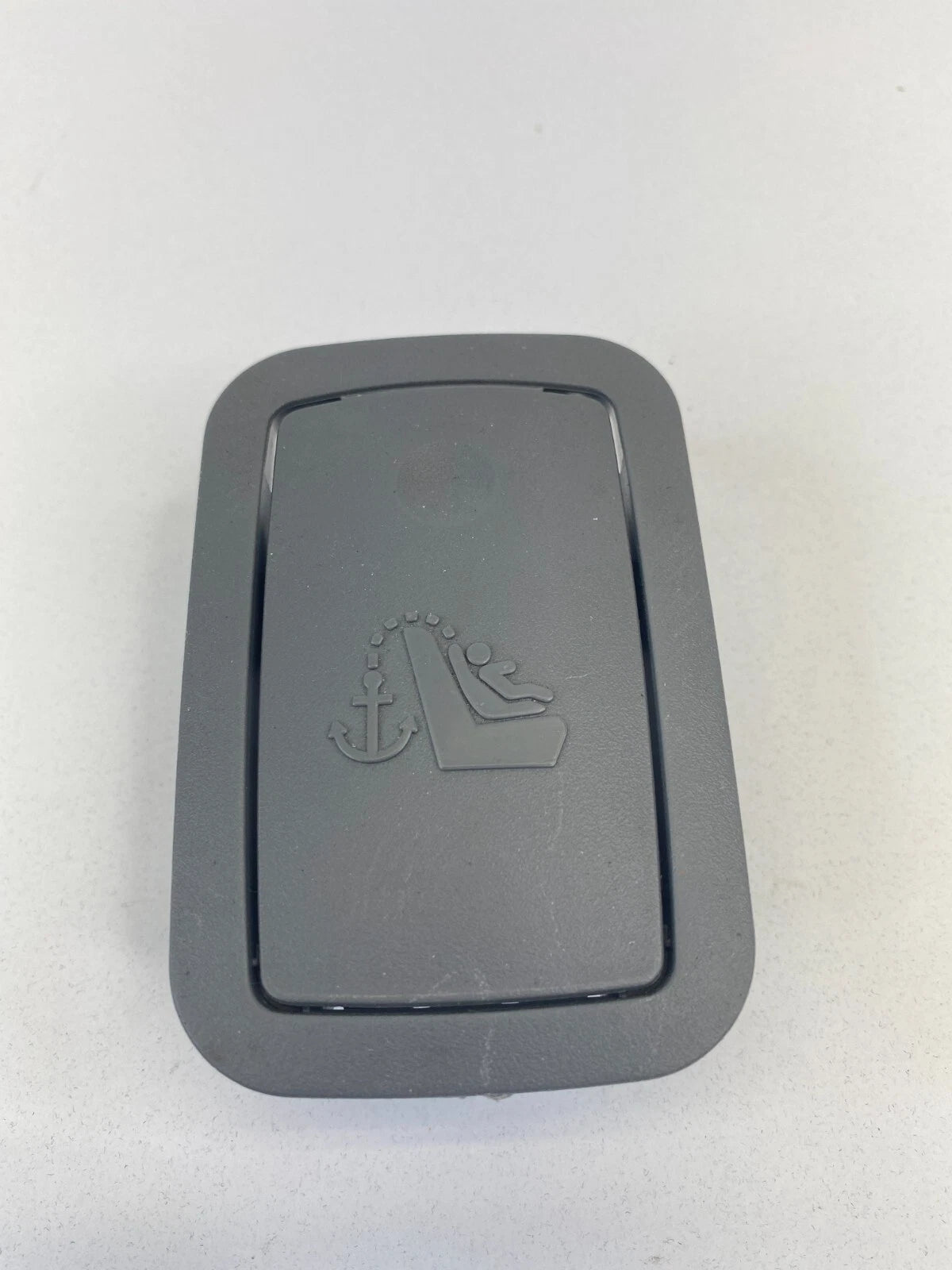 2014-2020 CHEVROLET IMPALA REAR DECK CHILD SEAT LOWER ANCHOR COVER TRIM 15795997
