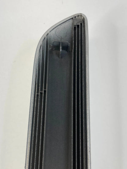 2004-2011 VOLVO S40 SEDAN EXTERIOR REAR LEFT DOOR MOLDING TRIM BEZEL 39987038