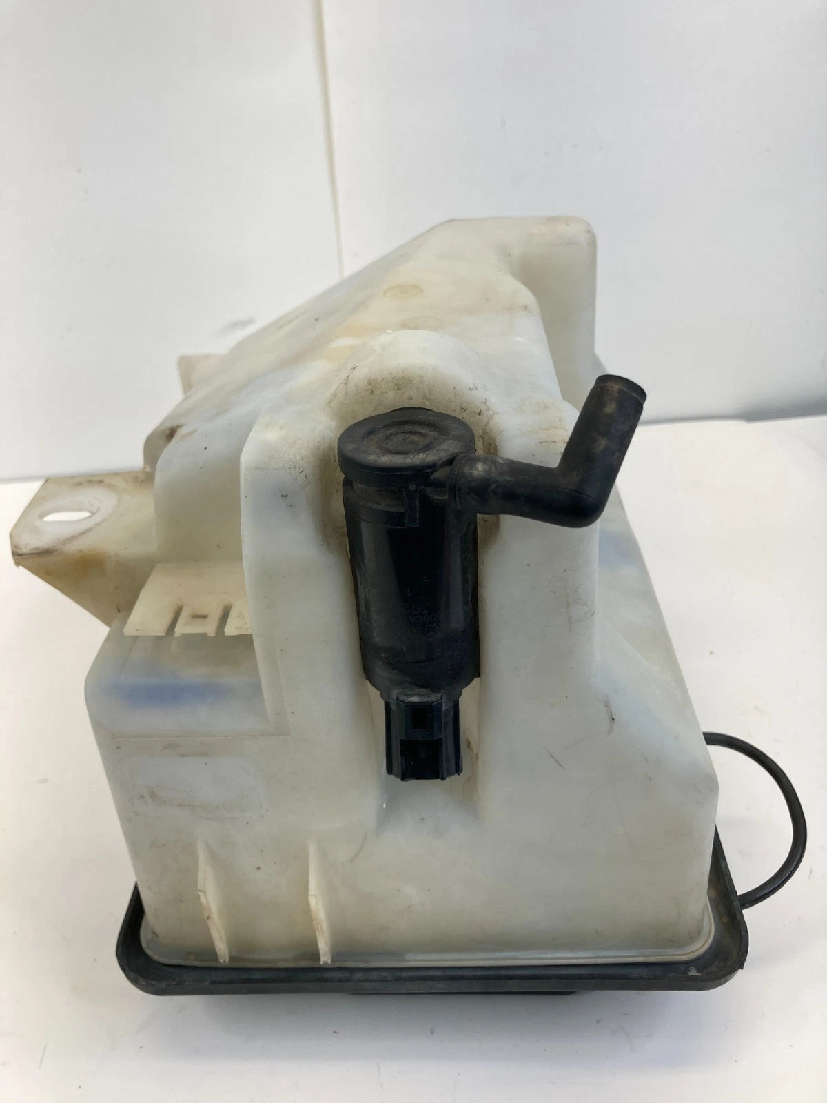 04 05 06 07 08 FORD F150 WINDSHIELD WASHER RESERVOIR TANK BOTTLE PUMP OEM